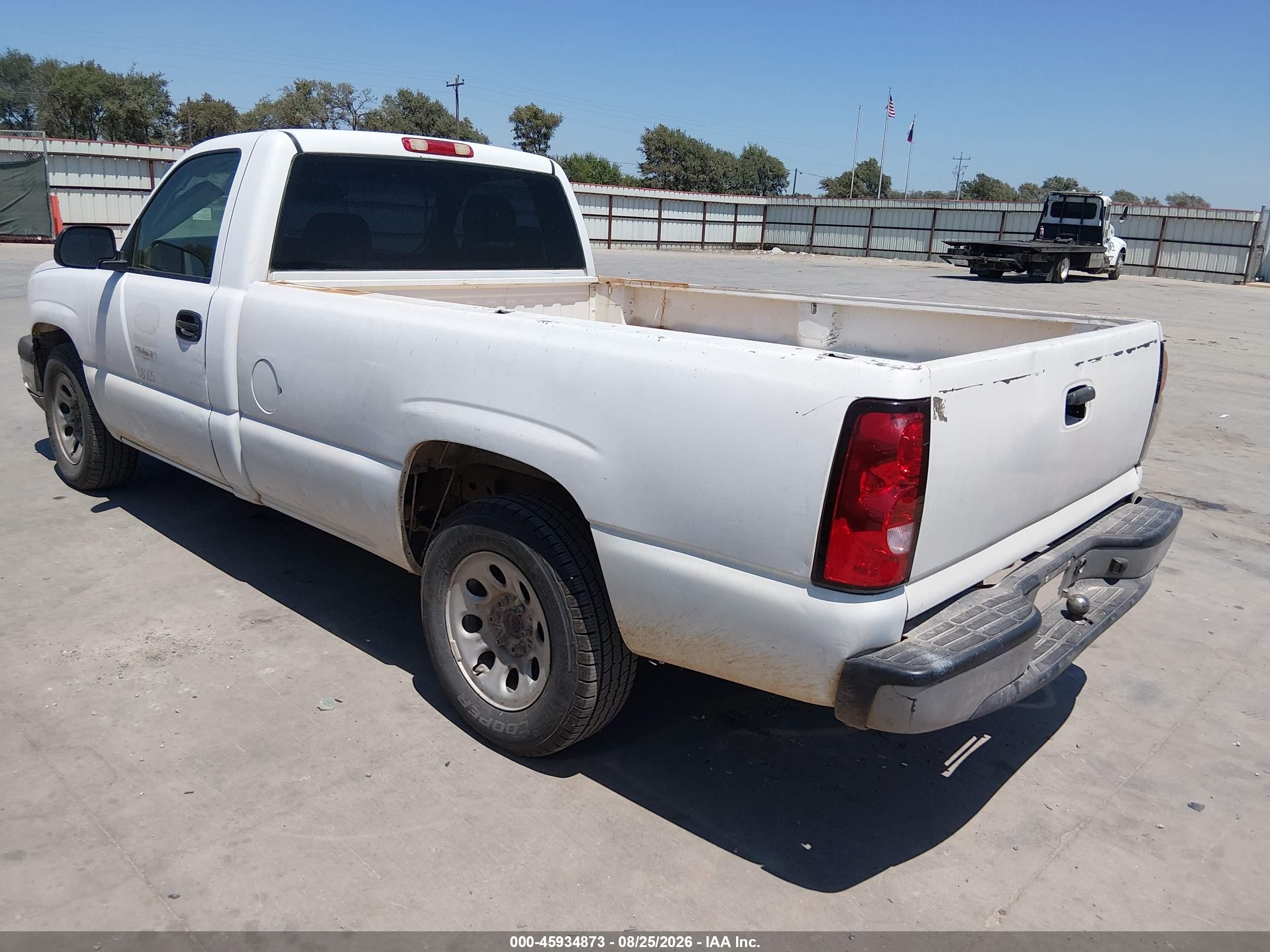 2005 Chevrolet Silverado 1500 Work Truck White vin: 1GCEC14Z65Z303024