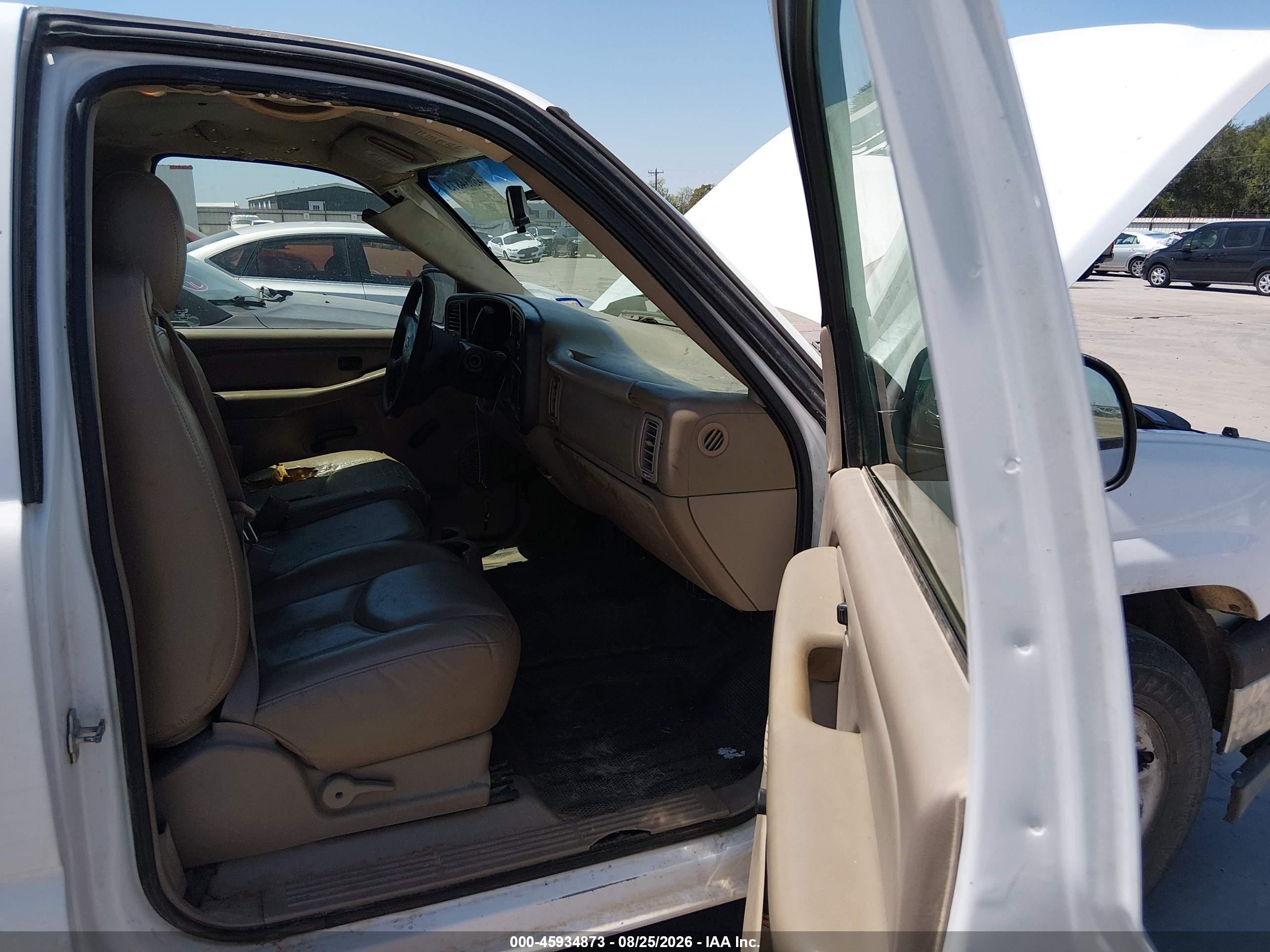 2005 Chevrolet Silverado 1500 Work Truck White vin: 1GCEC14Z65Z303024