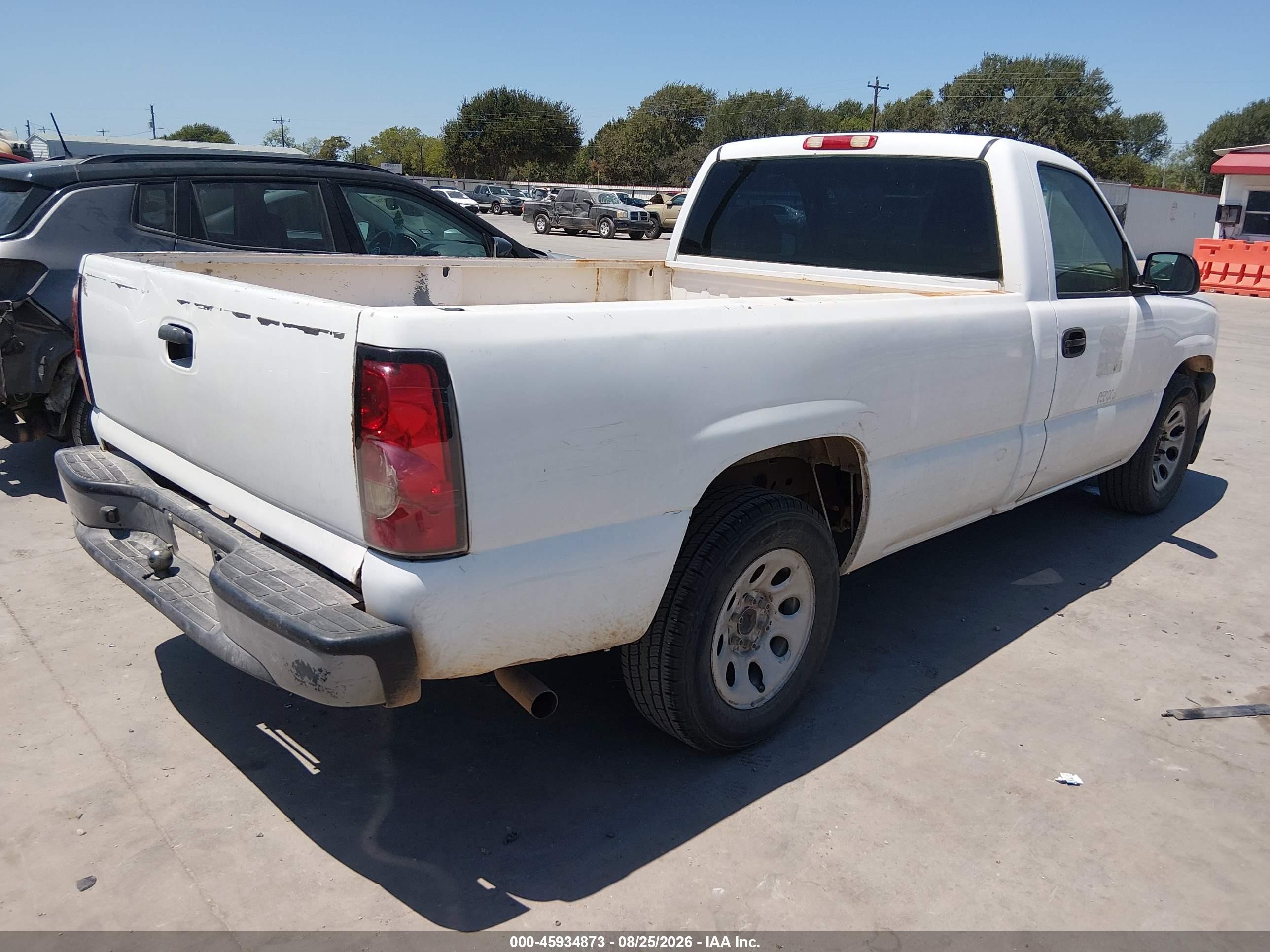 2005 Chevrolet Silverado 1500 Work Truck White vin: 1GCEC14Z65Z303024