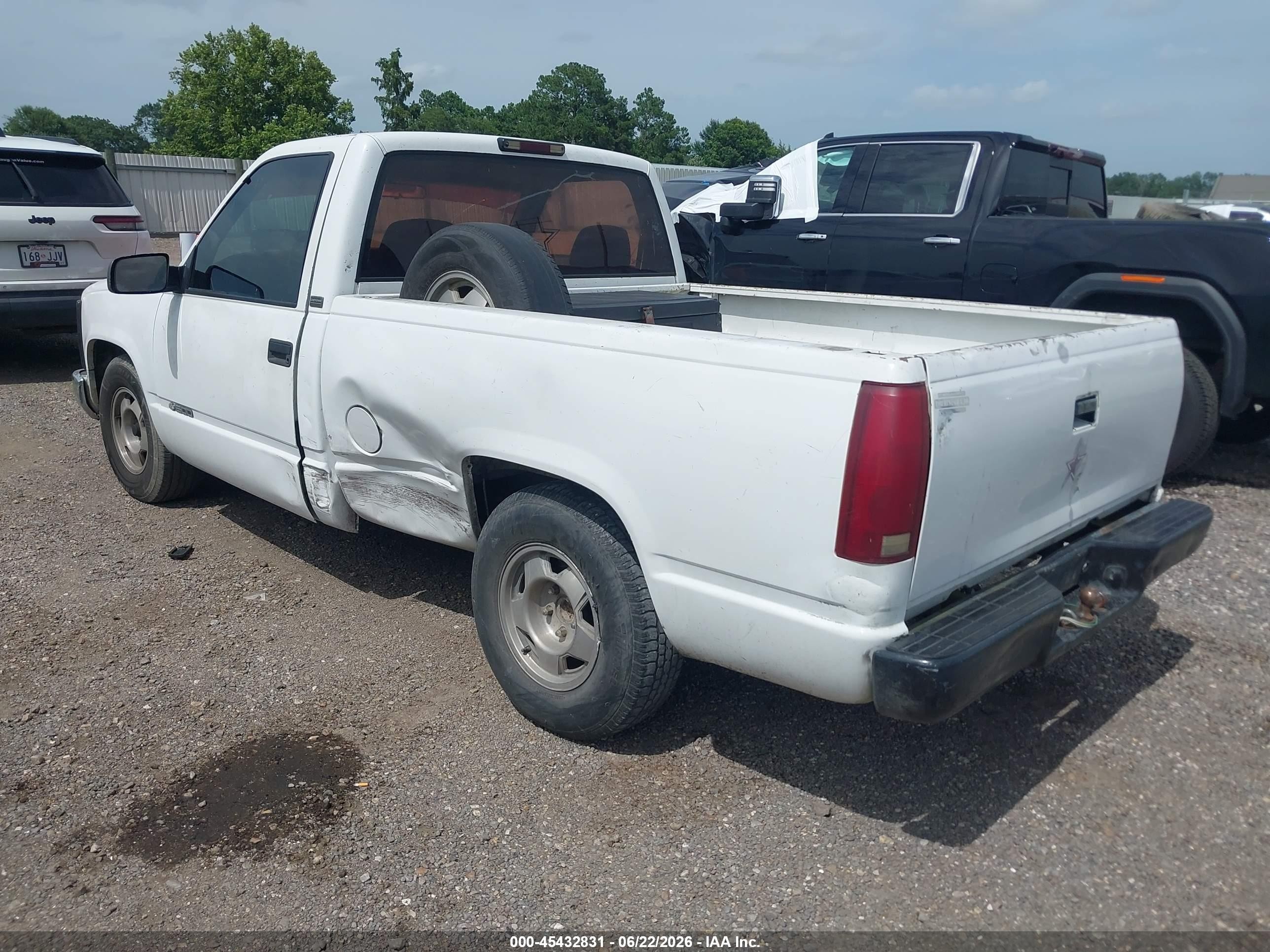 1995 Chevrolet Gmt-400 C1500 White vin: 1GCEC14Z7SZ259921