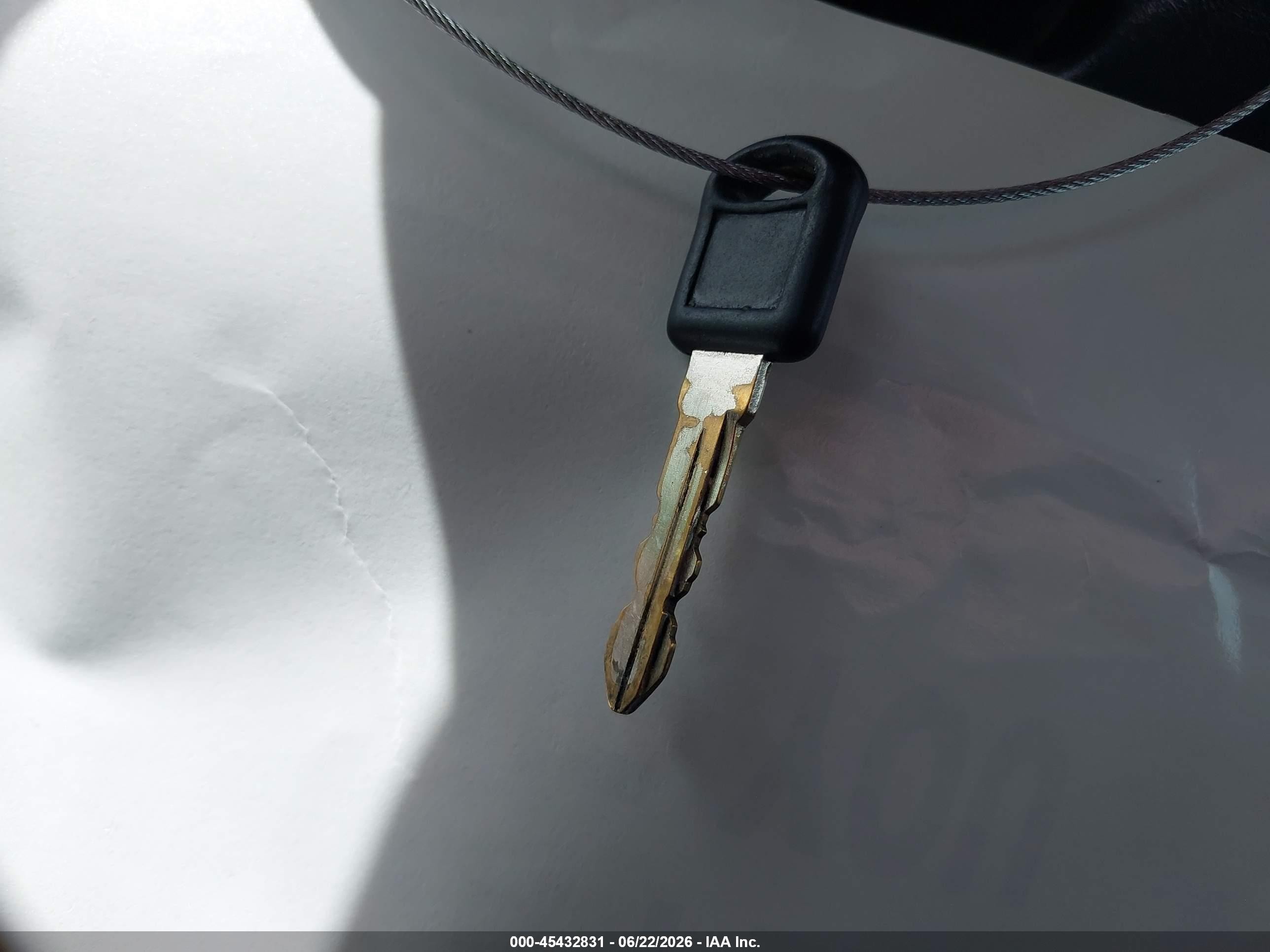 1995 Chevrolet Gmt-400 C1500 White vin: 1GCEC14Z7SZ259921