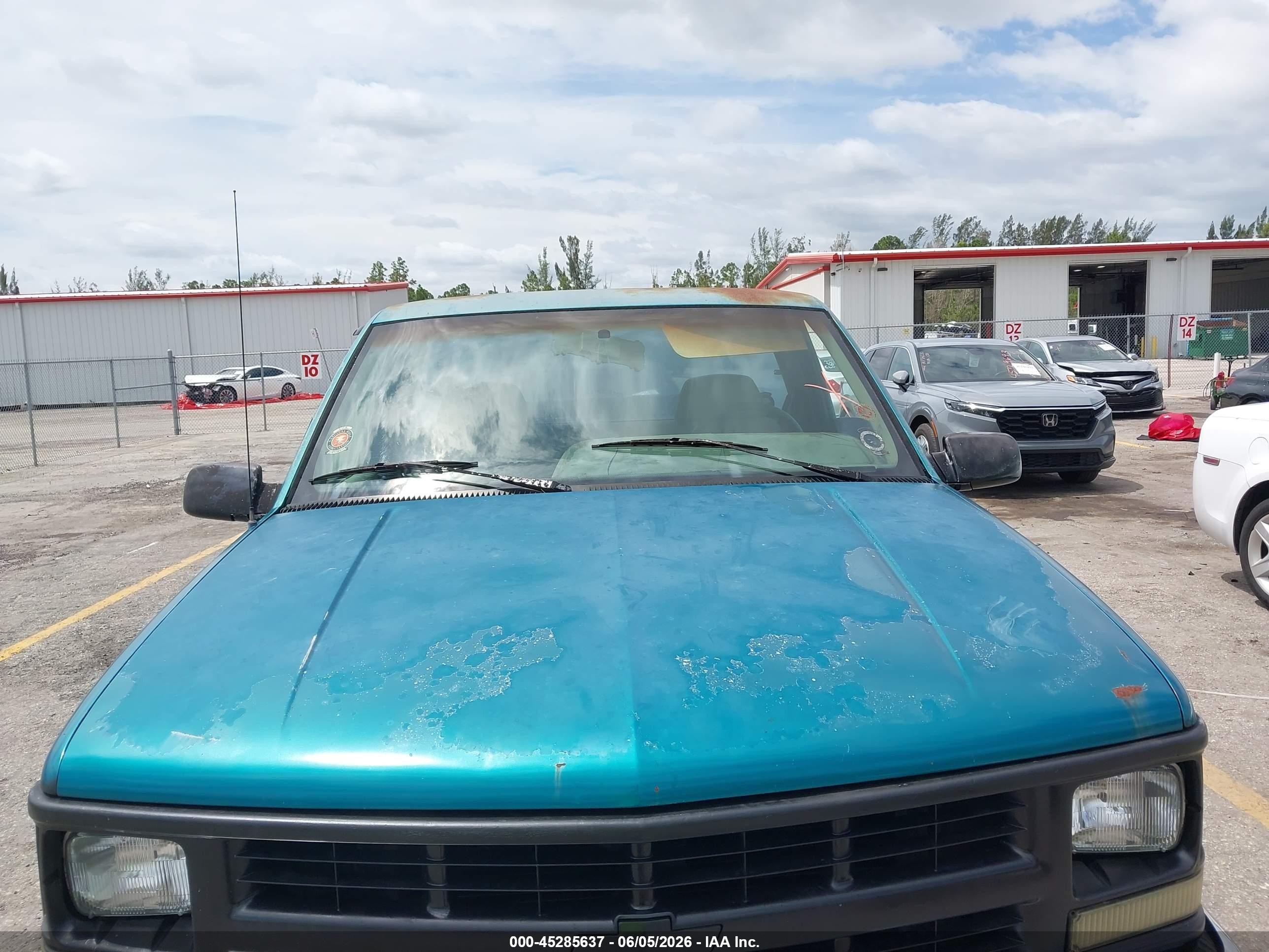 1995 Chevrolet Gmt-400 C1500 Teal vin: 1GCEC14Z8SZ157642