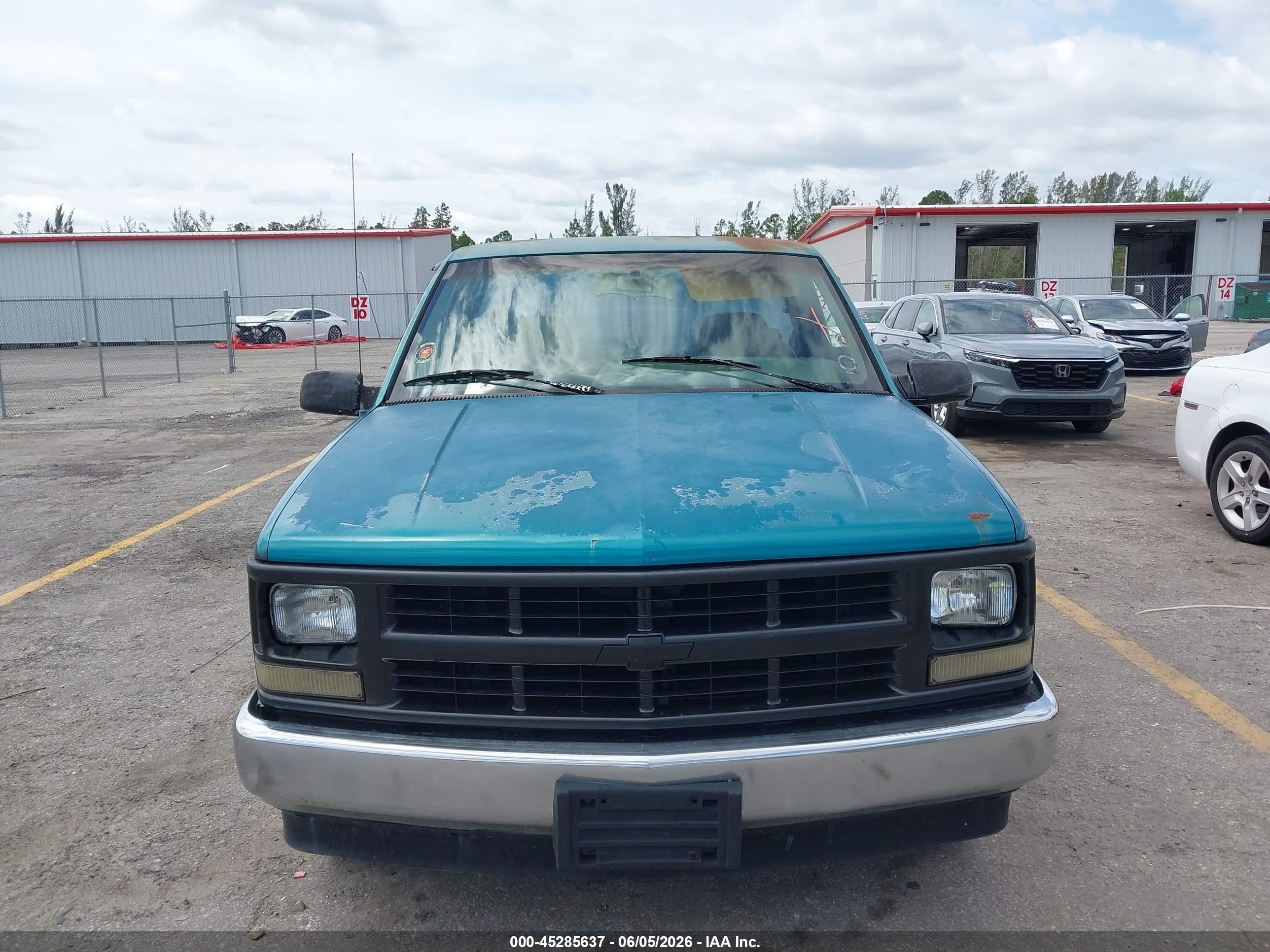 1995 Chevrolet Gmt-400 C1500 Teal vin: 1GCEC14Z8SZ157642