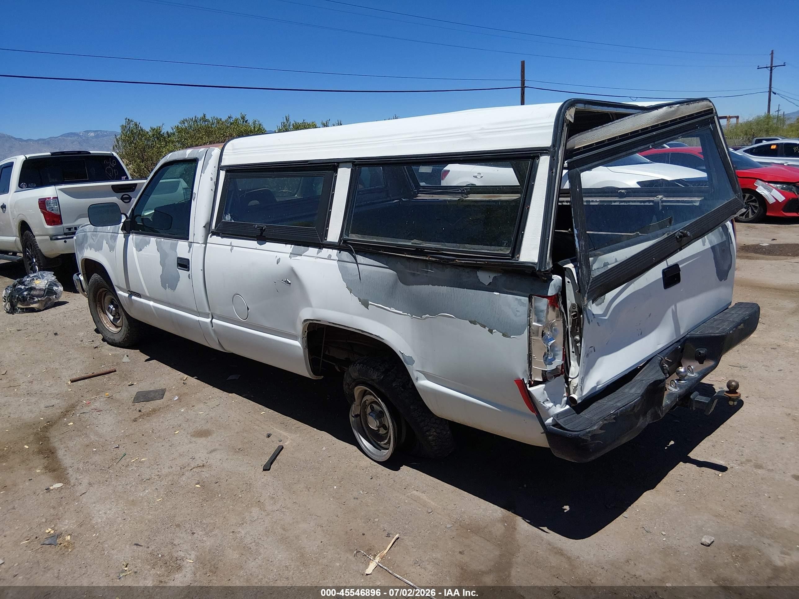 1994 Chevrolet Gmt-400 C1500 White vin: 1GCEC14ZXRZ276044