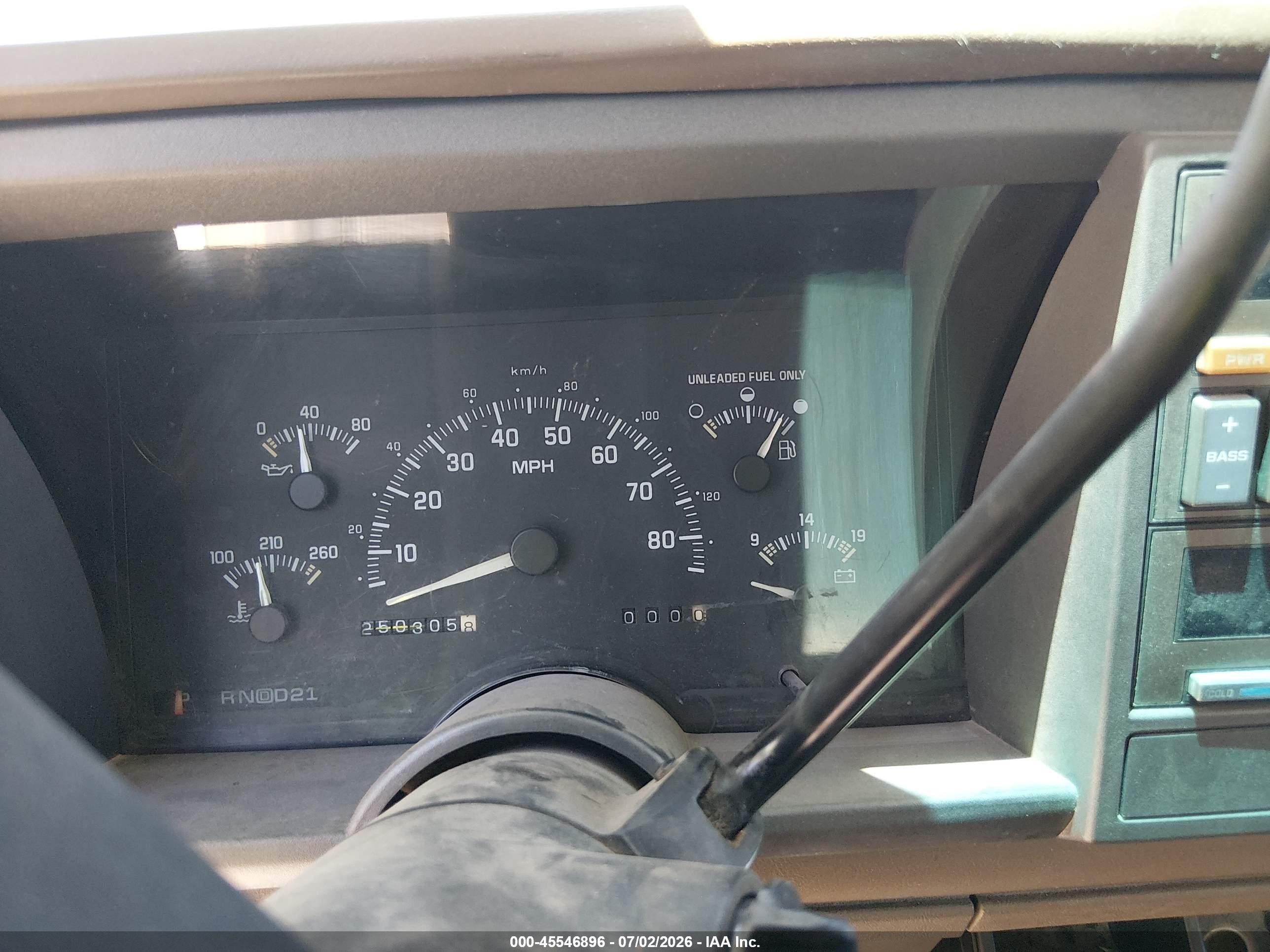 1994 Chevrolet Gmt-400 C1500 White vin: 1GCEC14ZXRZ276044