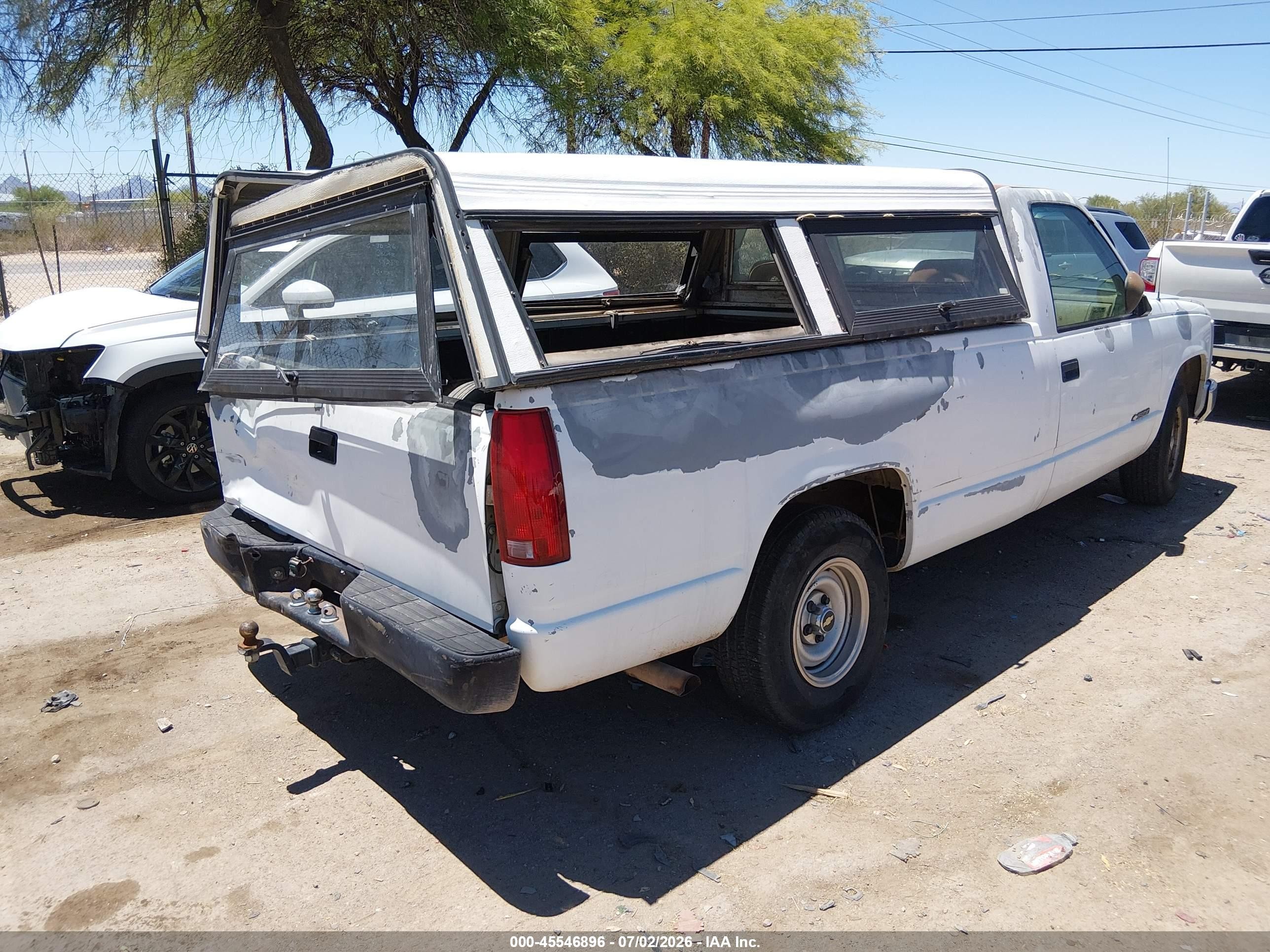 1994 Chevrolet Gmt-400 C1500 White vin: 1GCEC14ZXRZ276044
