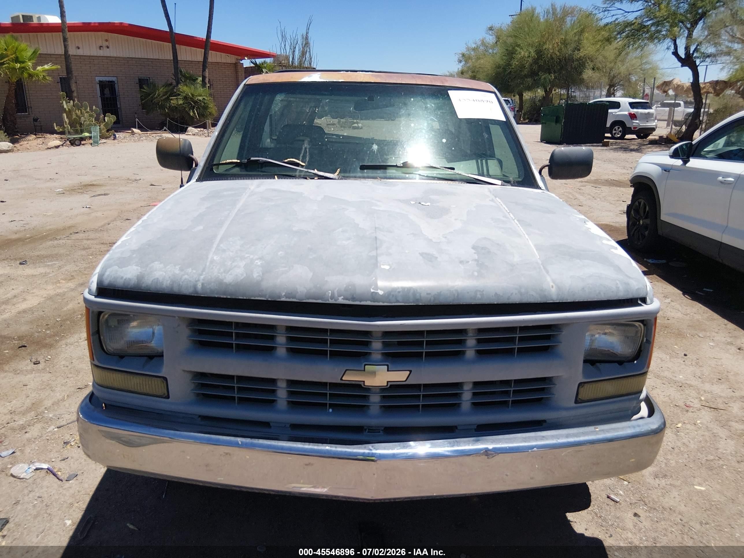 1994 Chevrolet Gmt-400 C1500 White vin: 1GCEC14ZXRZ276044