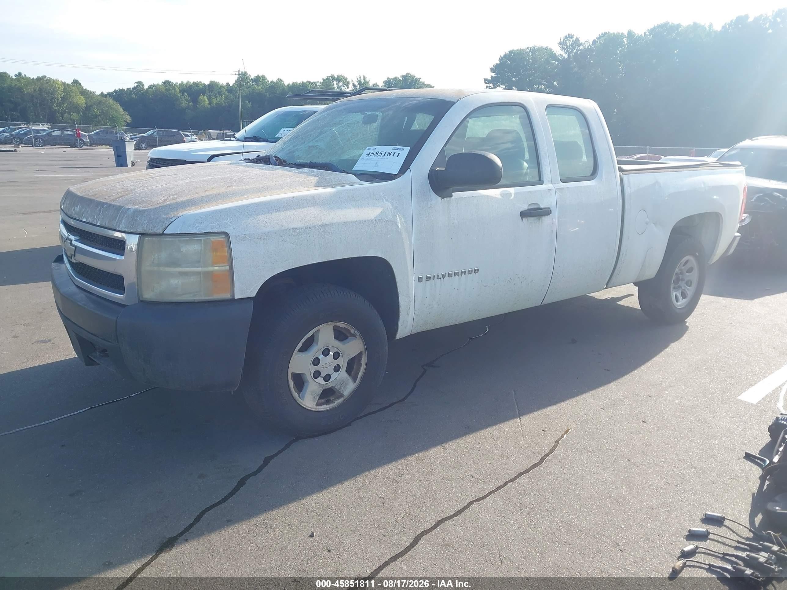 2008 Chevrolet Silverado 1500 Work Truck White vin: 1GCEC19018Z277592