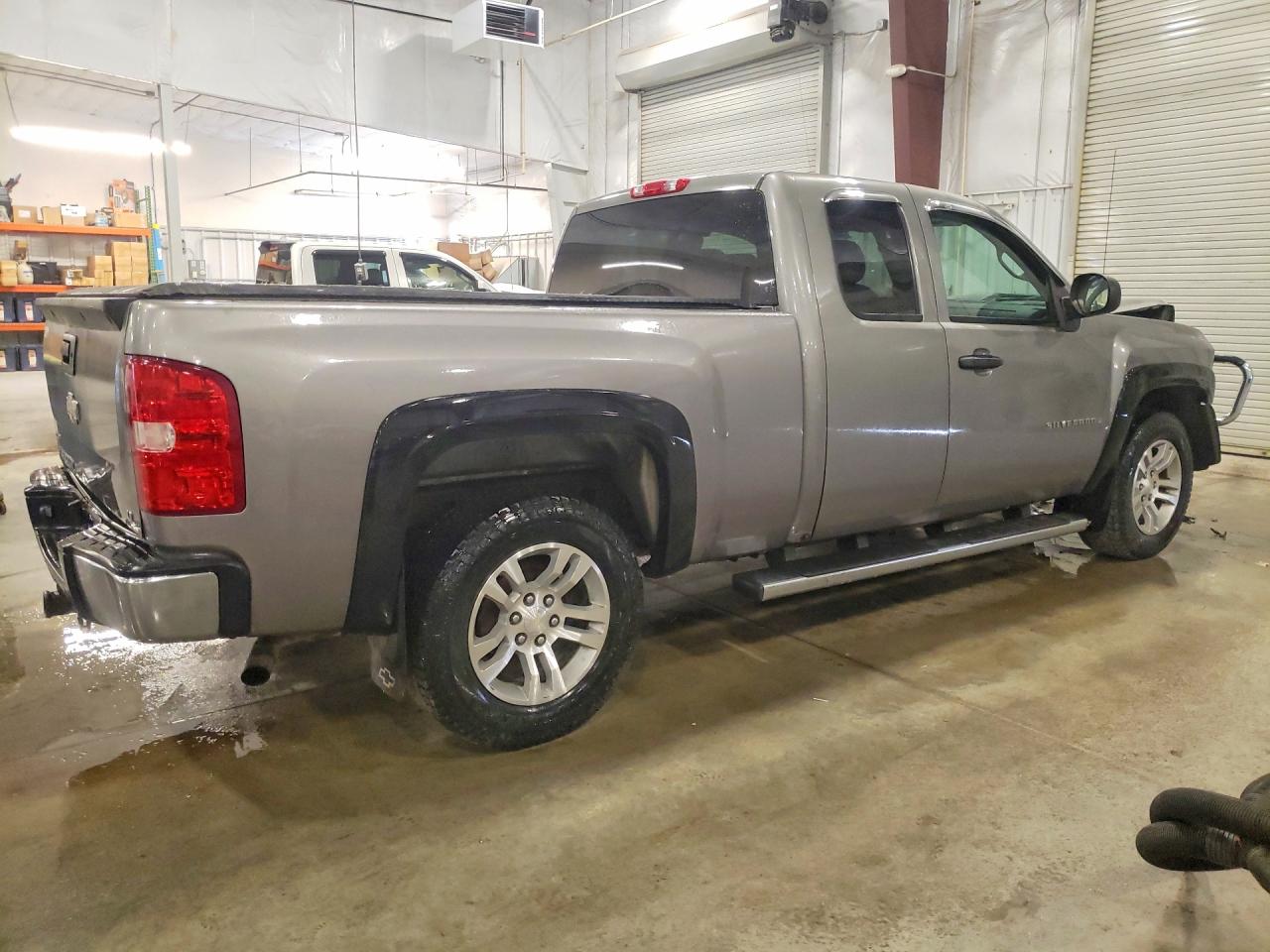 2007 Chevrolet Silverado C1500 Gray vin: 1GCEC19037Z527087