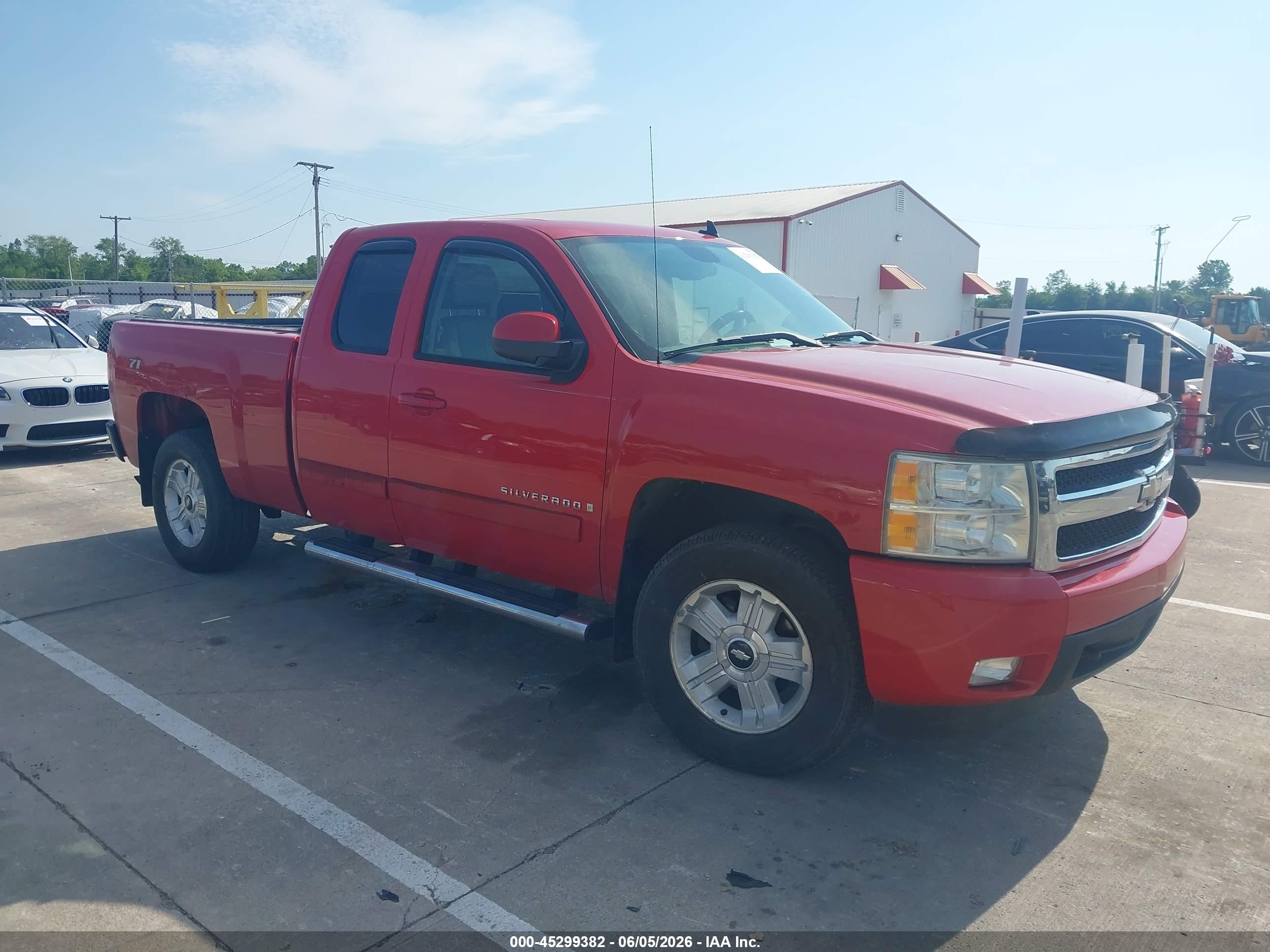 2007 Chevrolet Silverado 1500 Ltz Red vin: 1GCEC19077Z541607