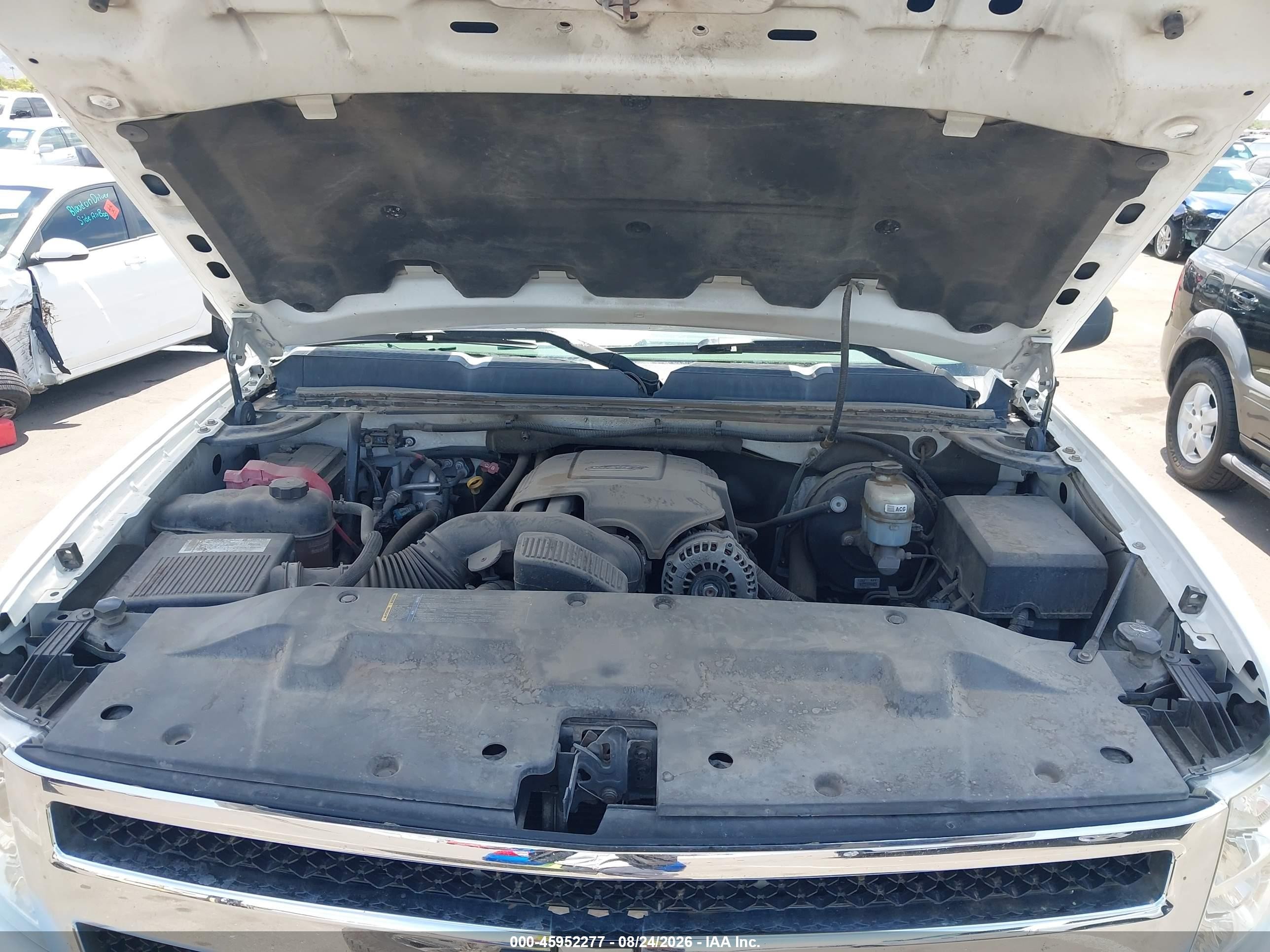2008 Chevrolet Silverado 1500 Work Truck White vin: 1GCEC19C08Z237871