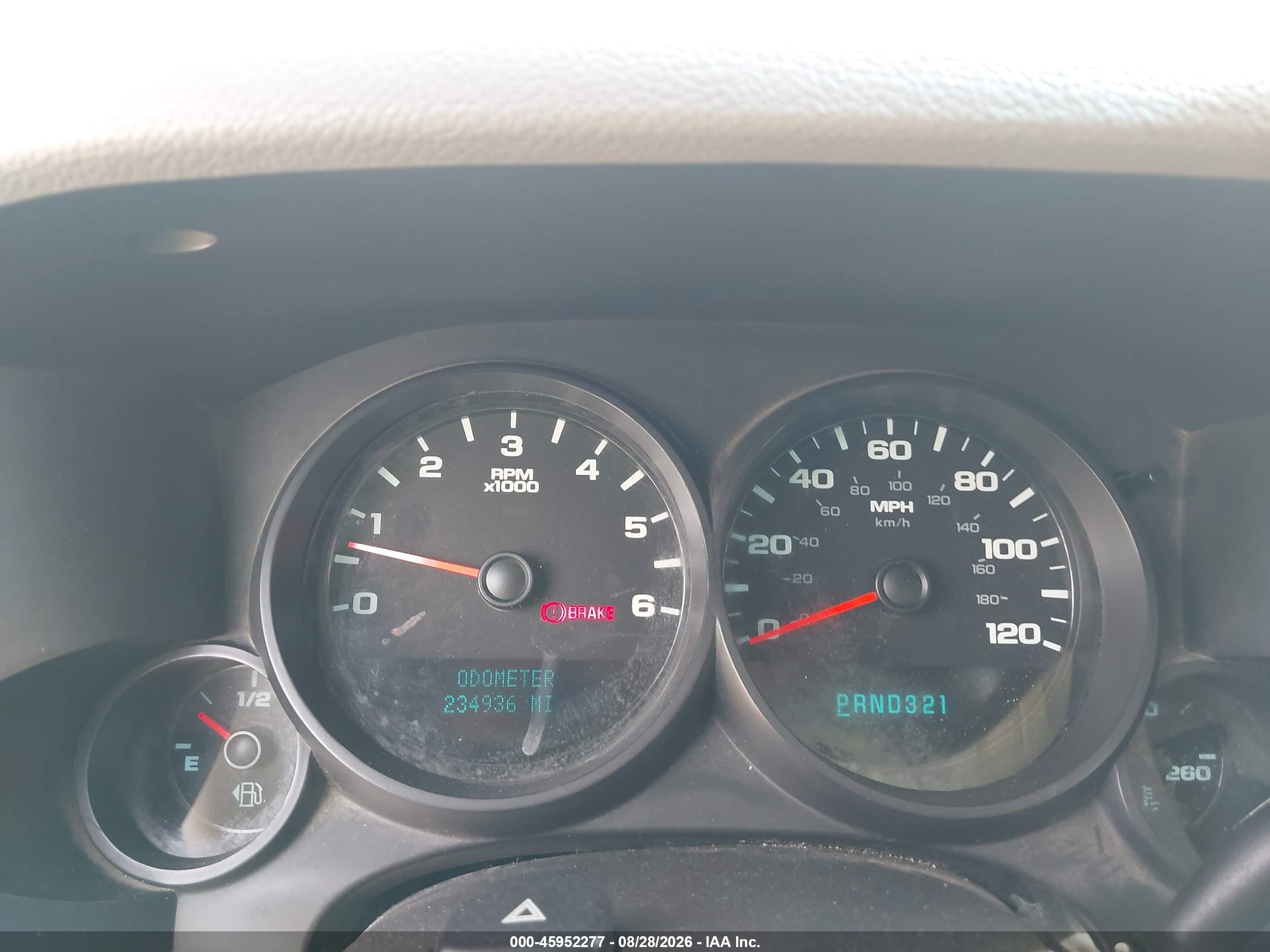 2008 Chevrolet Silverado 1500 Work Truck White vin: 1GCEC19C08Z237871