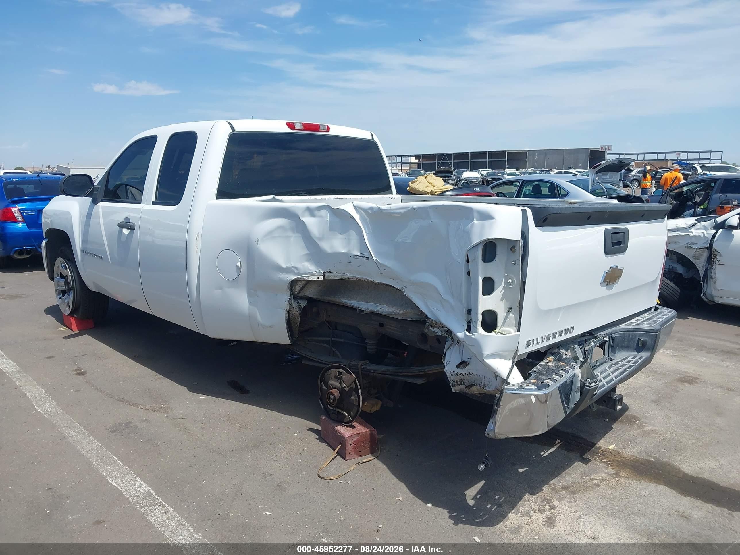 2008 Chevrolet Silverado 1500 Work Truck White vin: 1GCEC19C08Z237871
