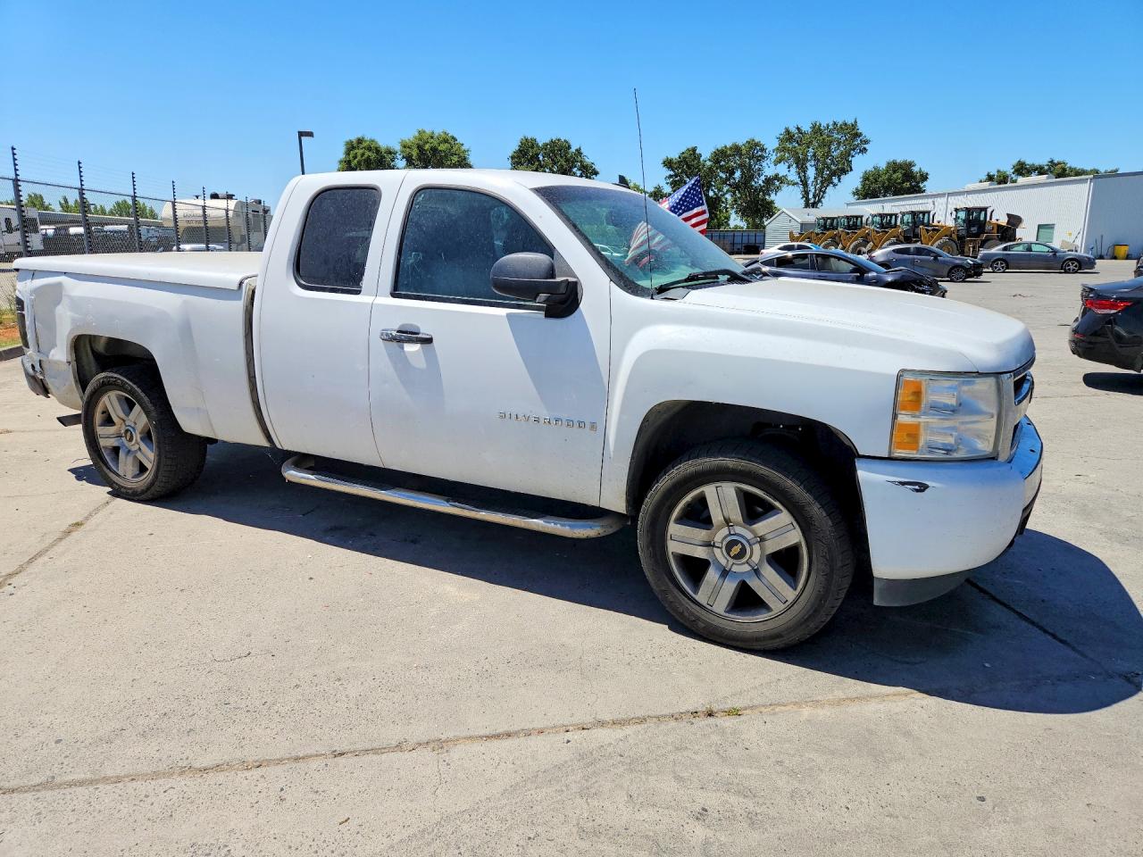2009 Chevrolet Silverado C1500 White vin: 1GCEC19C29Z265754