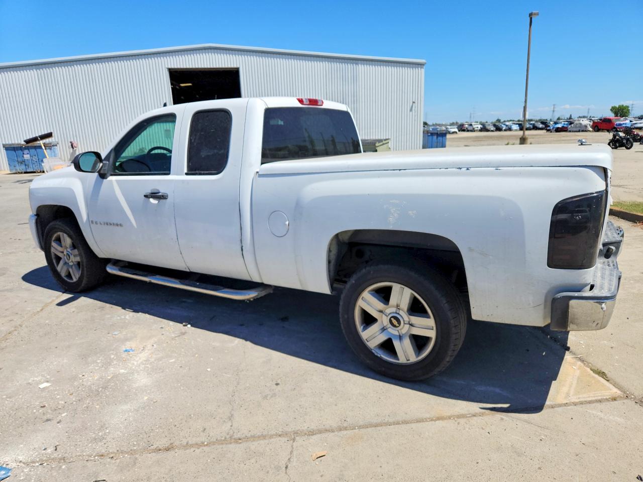 2009 Chevrolet Silverado C1500 White vin: 1GCEC19C29Z265754
