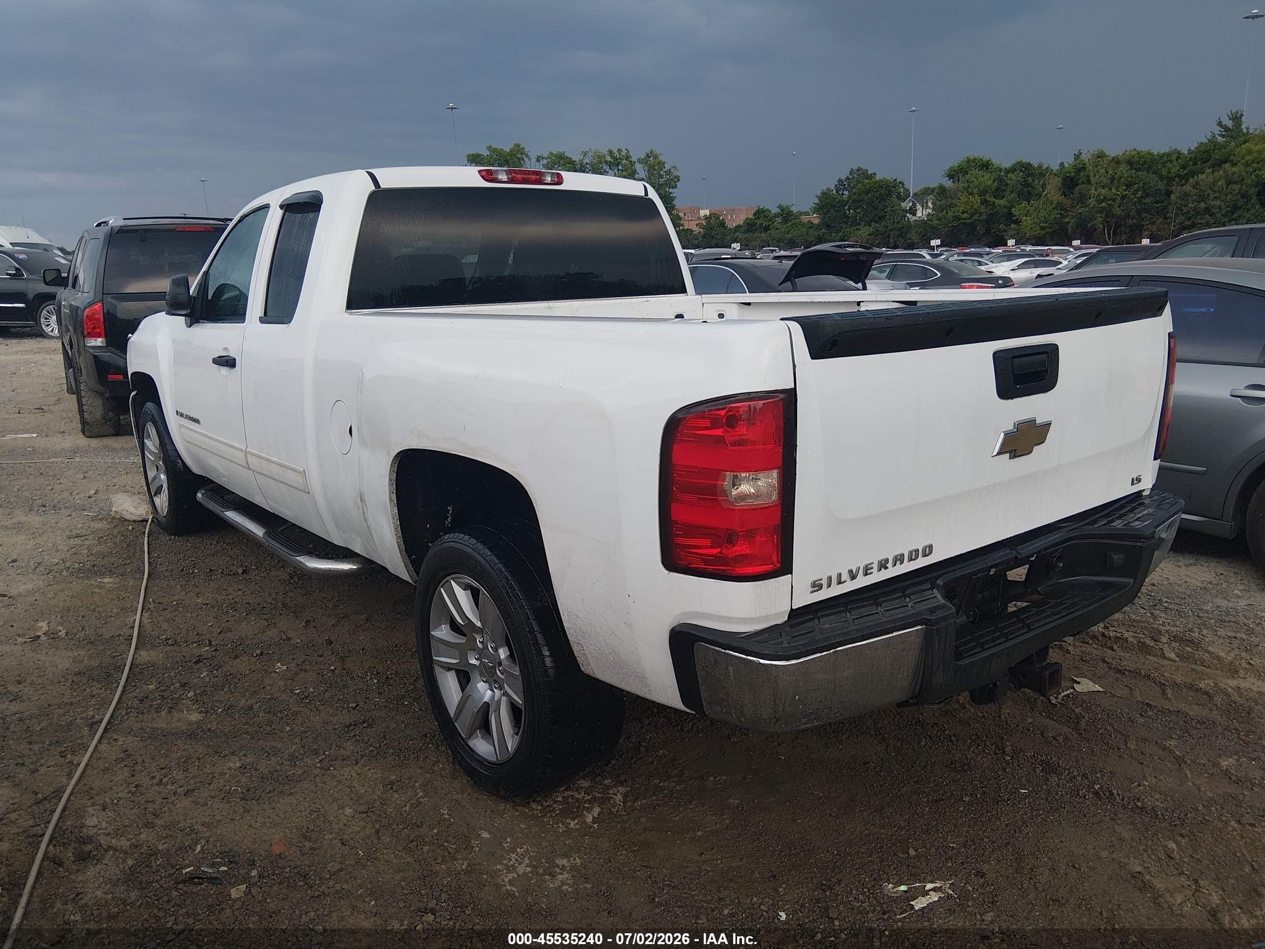 2009 Chevrolet Silverado 1500 Ls White vin: 1GCEC19C39Z183287
