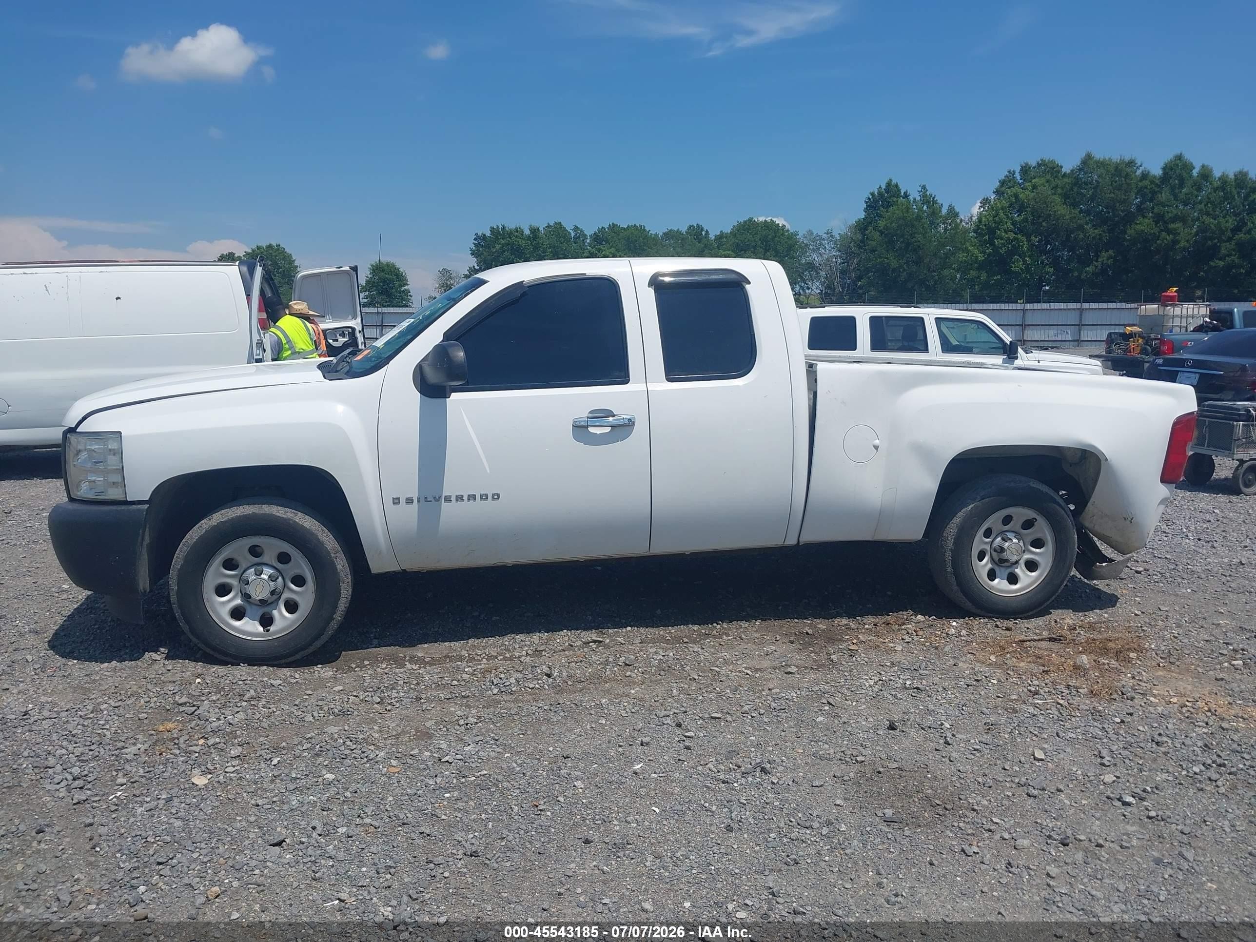 2009 Chevrolet Silverado 1500 Work Truck White vin: 1GCEC19C49Z261642