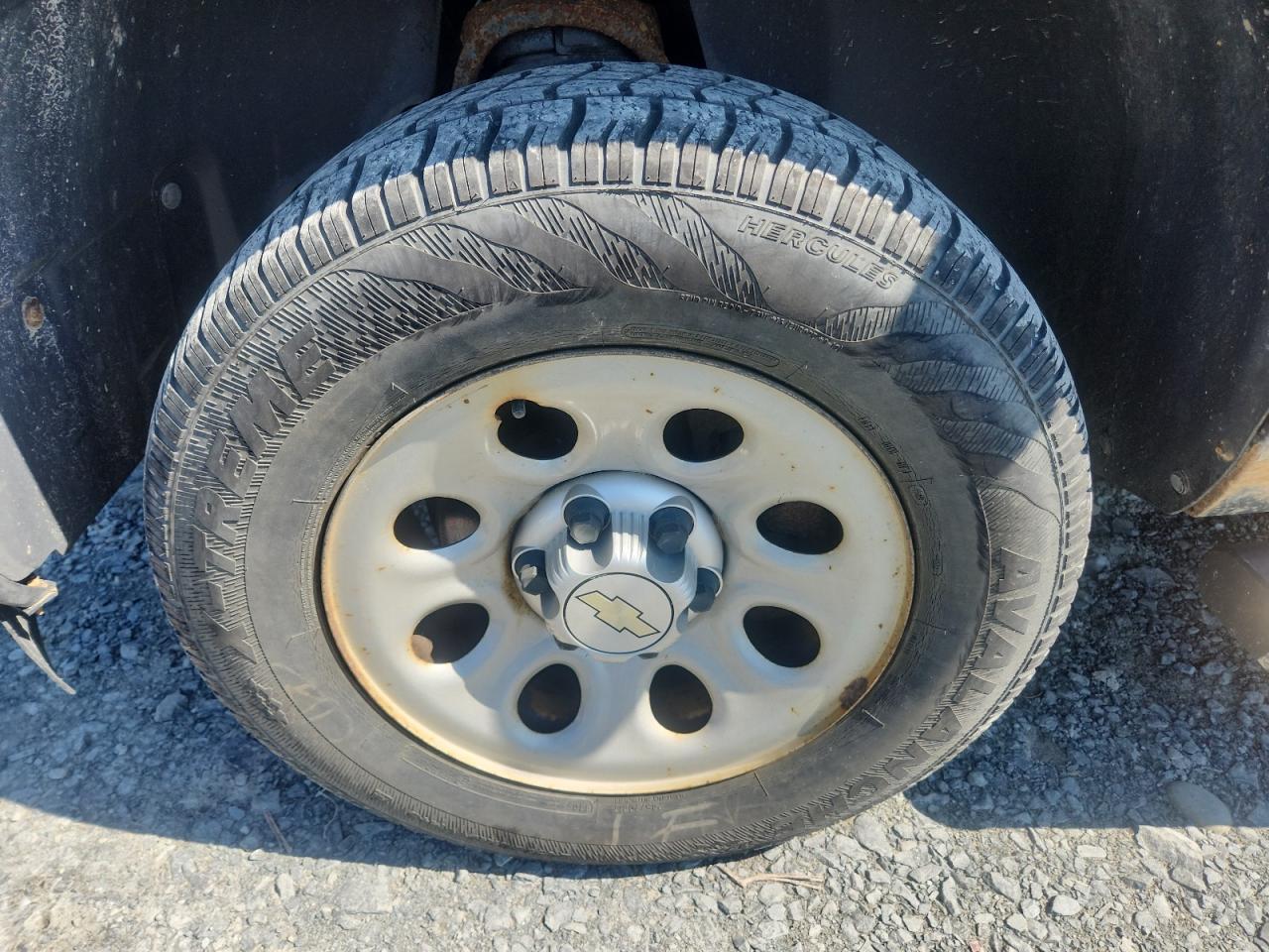 2009 Chevrolet Silverado C1500 Black vin: 1GCEC19C69Z244826 Damage: Left Front Wheel, Corrosion, > 12 Inches