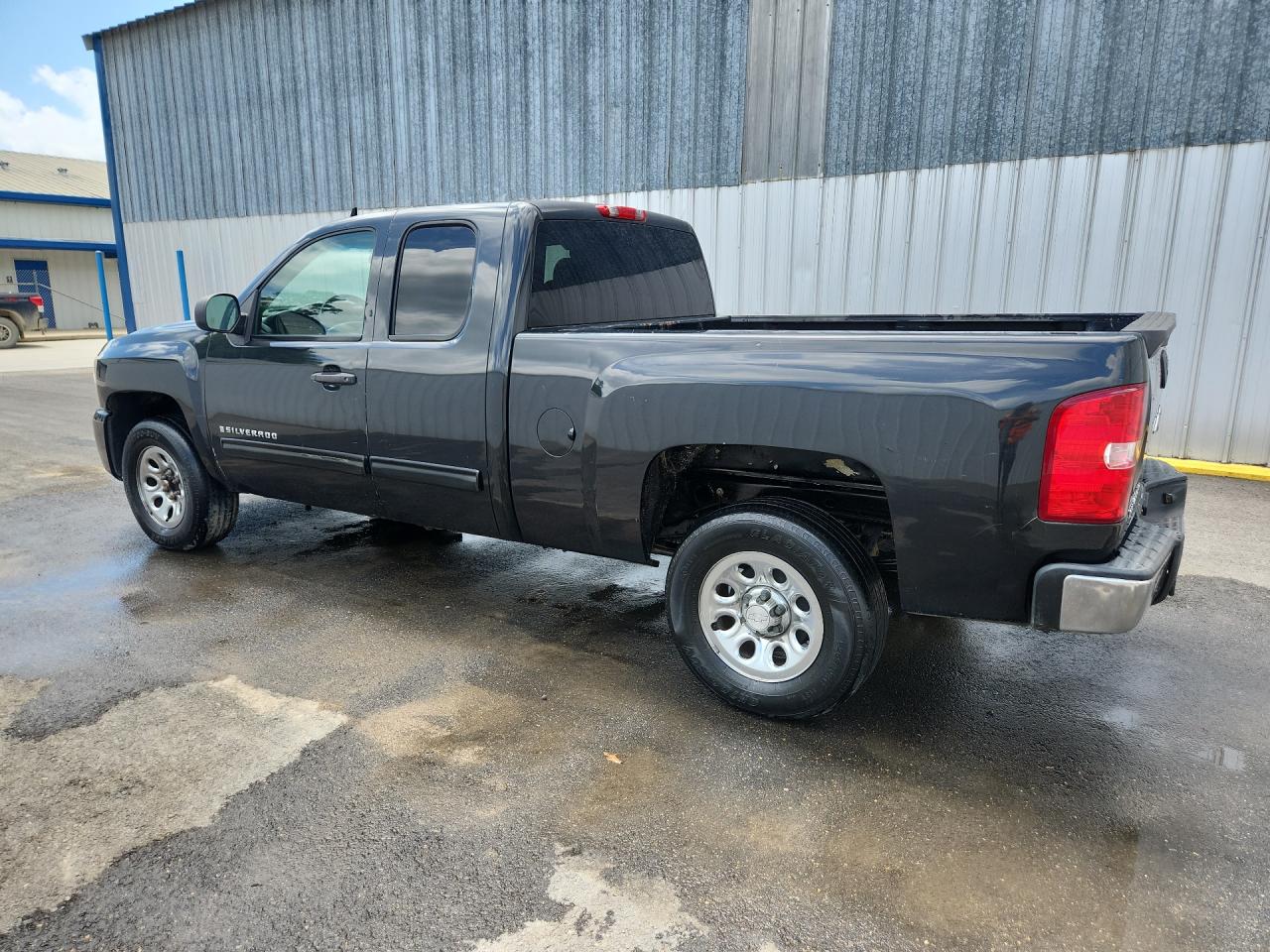 2009 Chevrolet Silverado C1500 Charcoal vin: 1GCEC19C79Z182529 Damage: Left Bed Side, Multiple Scratches Heavy, 4