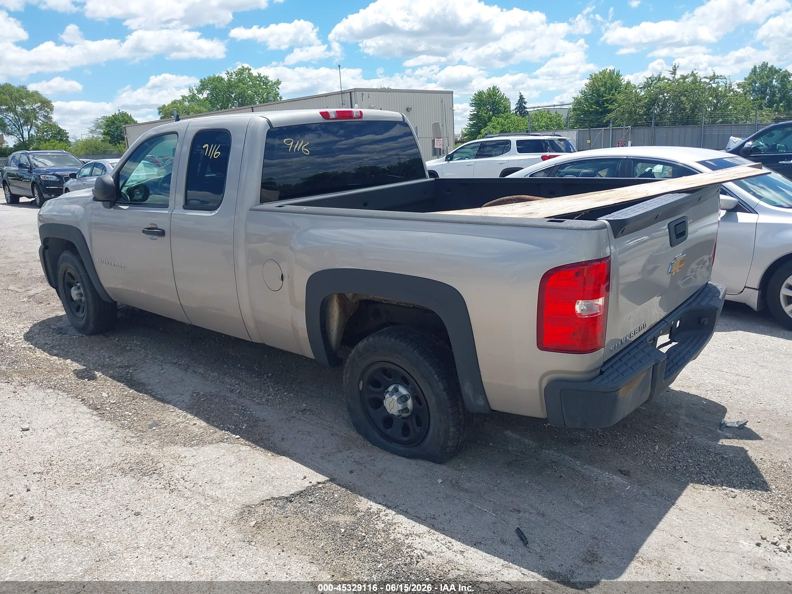 2007 Chevrolet Silverado 1500 Work Truck Silver vin: 1GCEC19C87Z500509