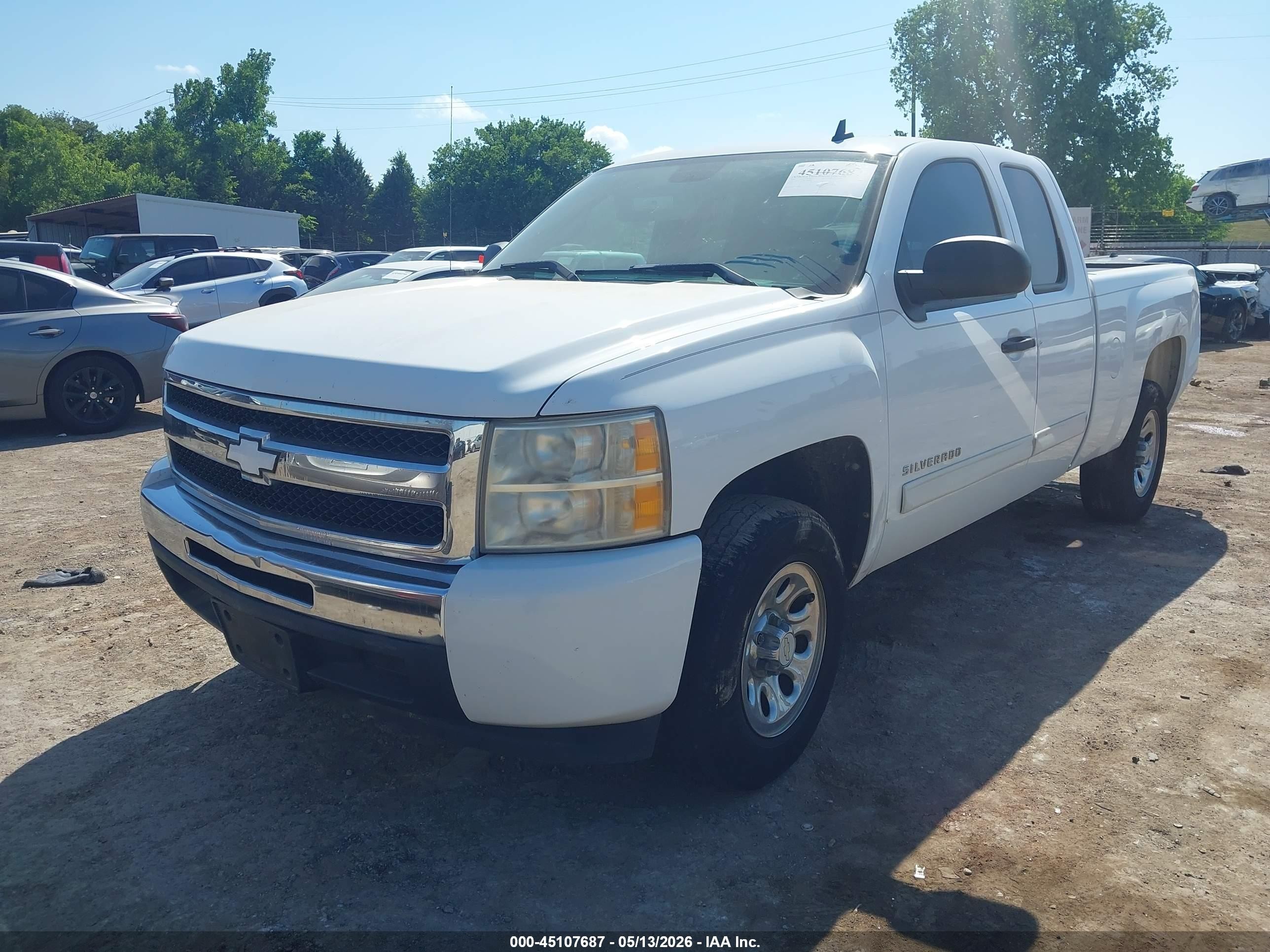 2009 Chevrolet Silverado 1500 Ls Белый vin: 1GCEC19C89Z288603