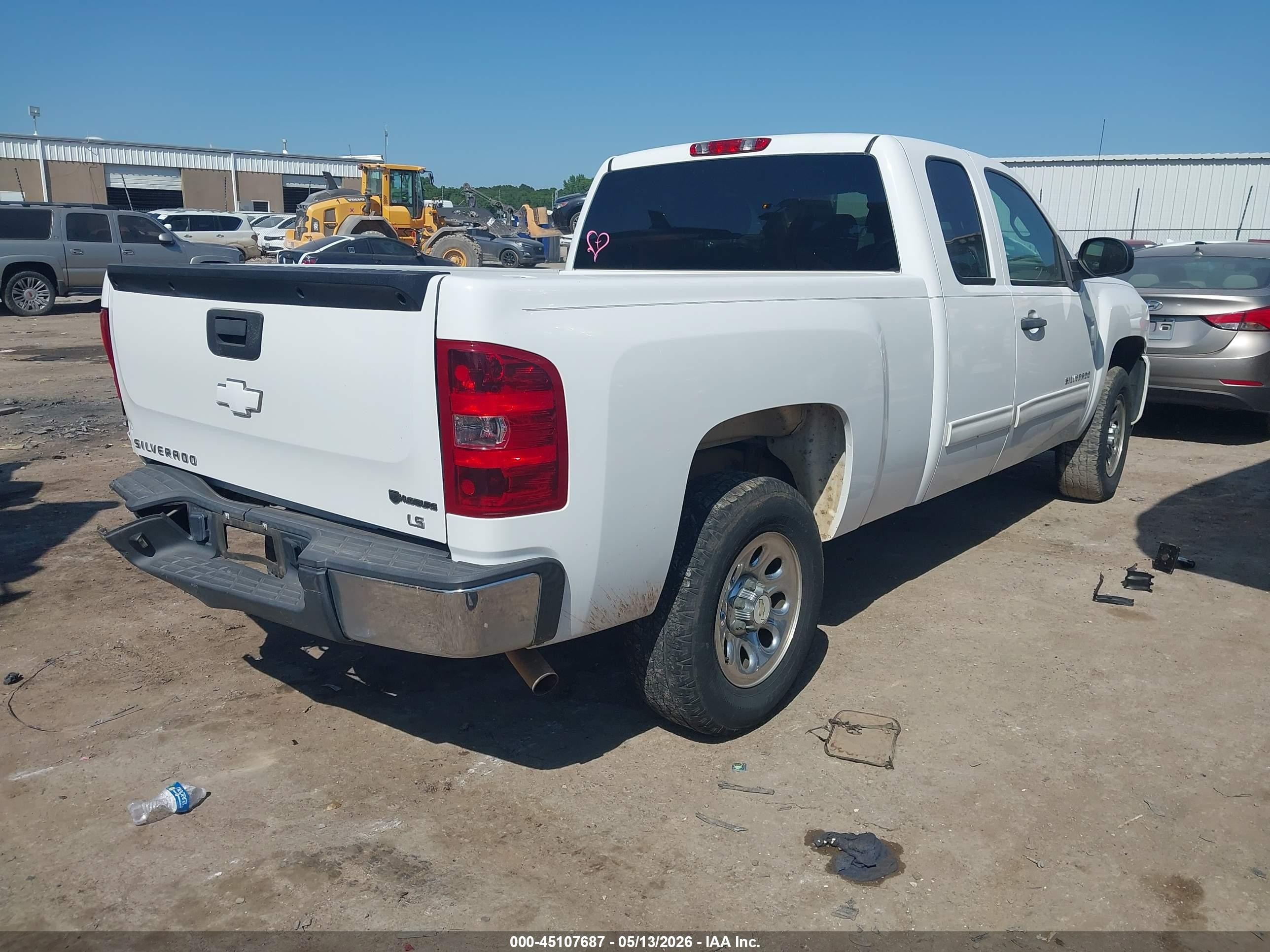 2009 Chevrolet Silverado 1500 Ls Белый vin: 1GCEC19C89Z288603