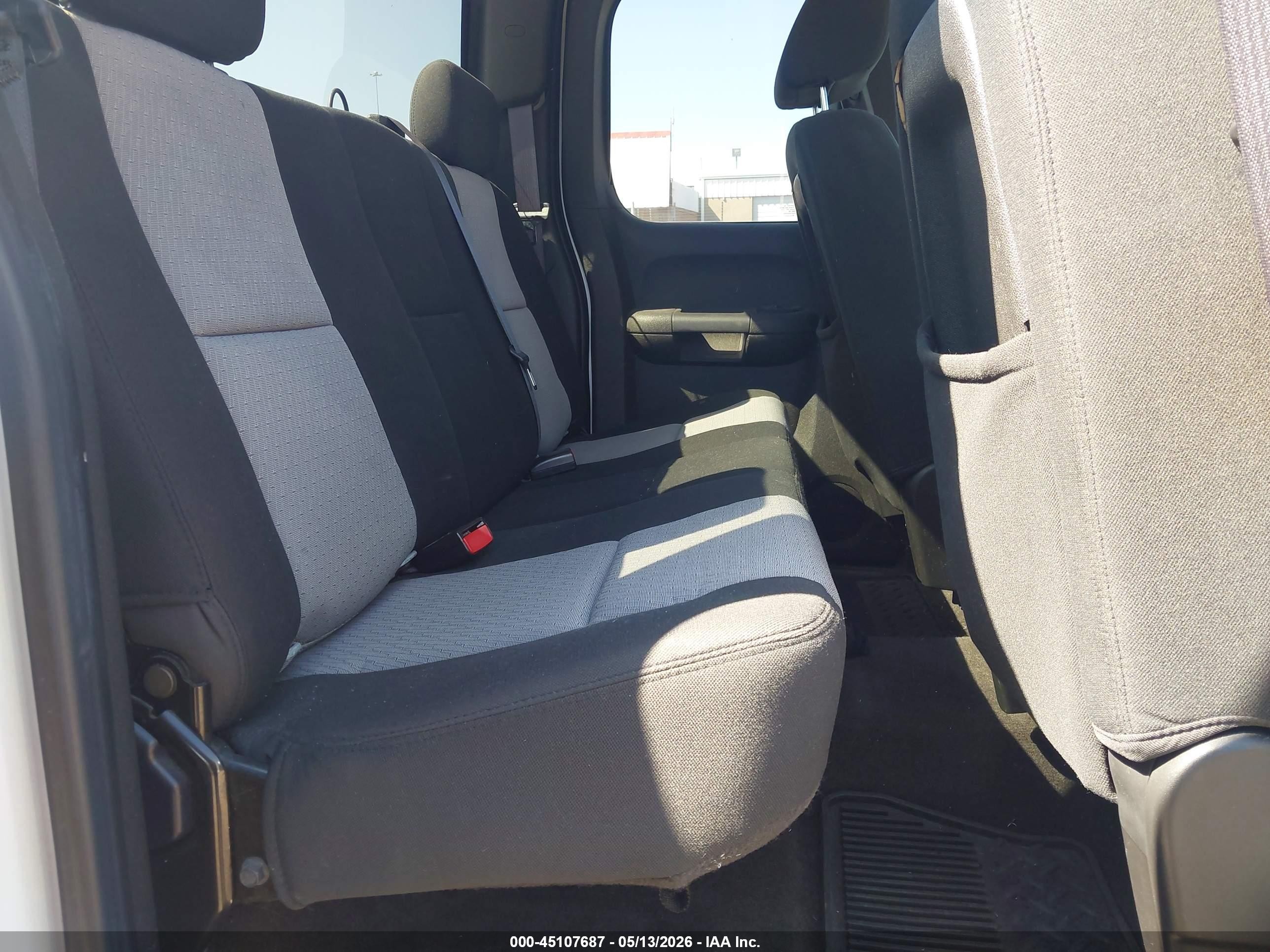 2009 Chevrolet Silverado 1500 Ls Белый vin: 1GCEC19C89Z288603