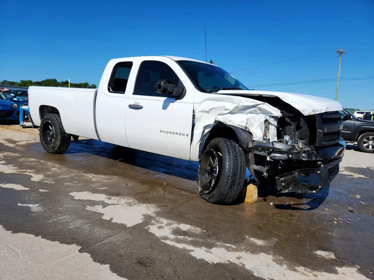 2007 Chevrolet Silverado C1500 White vin: 1GCEC19J17E601557