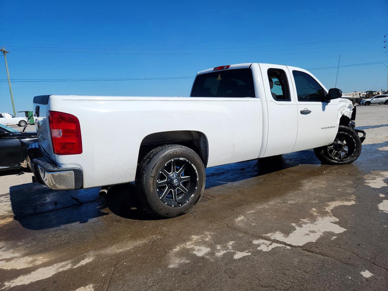 2007 Chevrolet Silverado C1500 White vin: 1GCEC19J17E601557