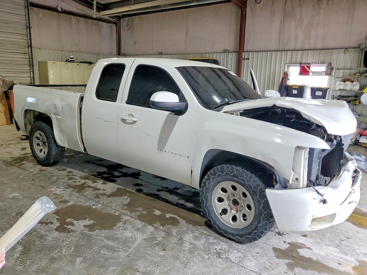 2008 Chevrolet Silverado C1500 White vin: 1GCEC19J18Z103580