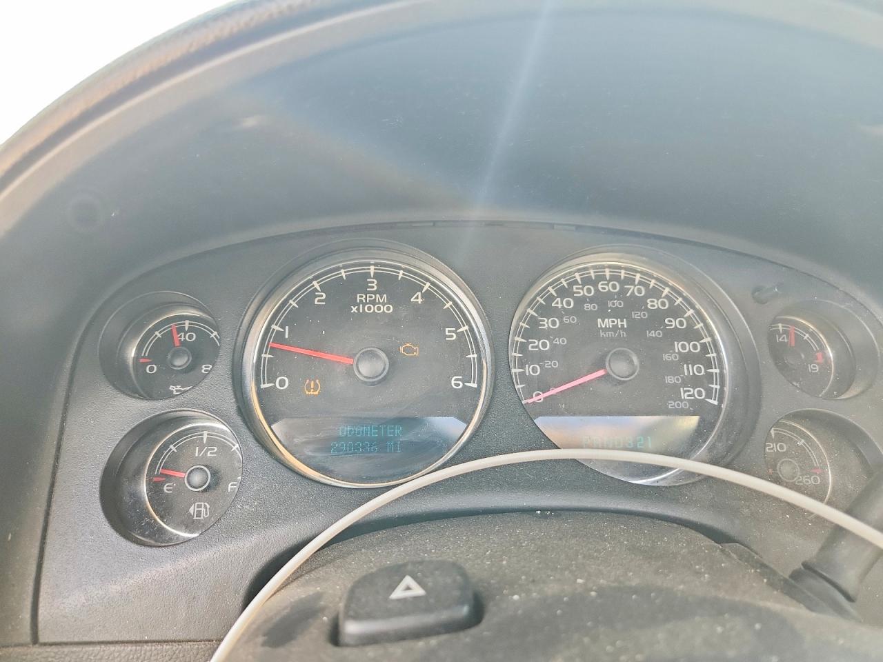 2007 Chevrolet Silverado C1500 White vin: 1GCEC19J67Z570136