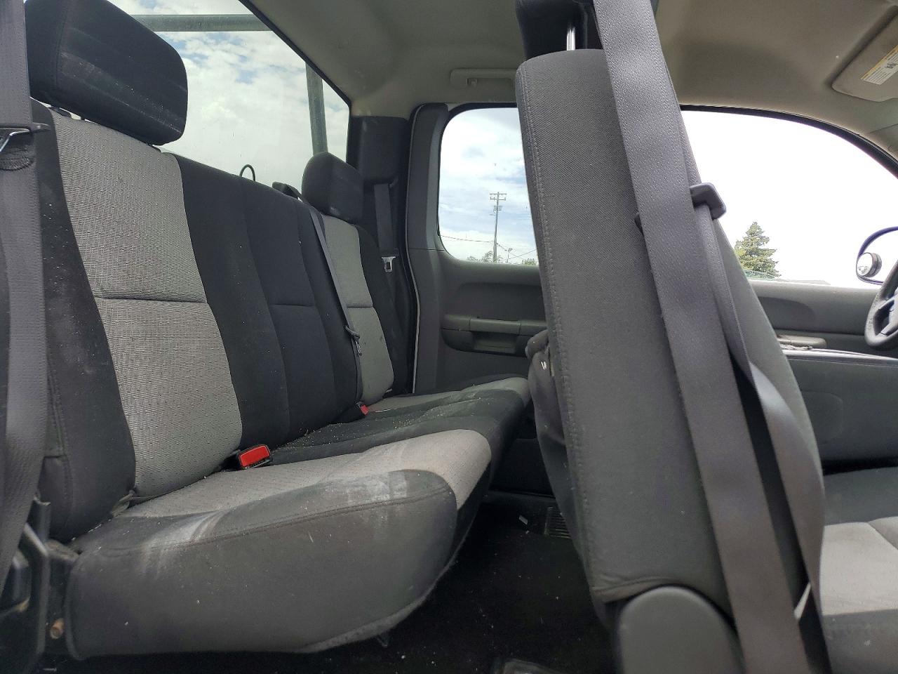 2007 Chevrolet Silverado C1500 White vin: 1GCEC19J97E529605
