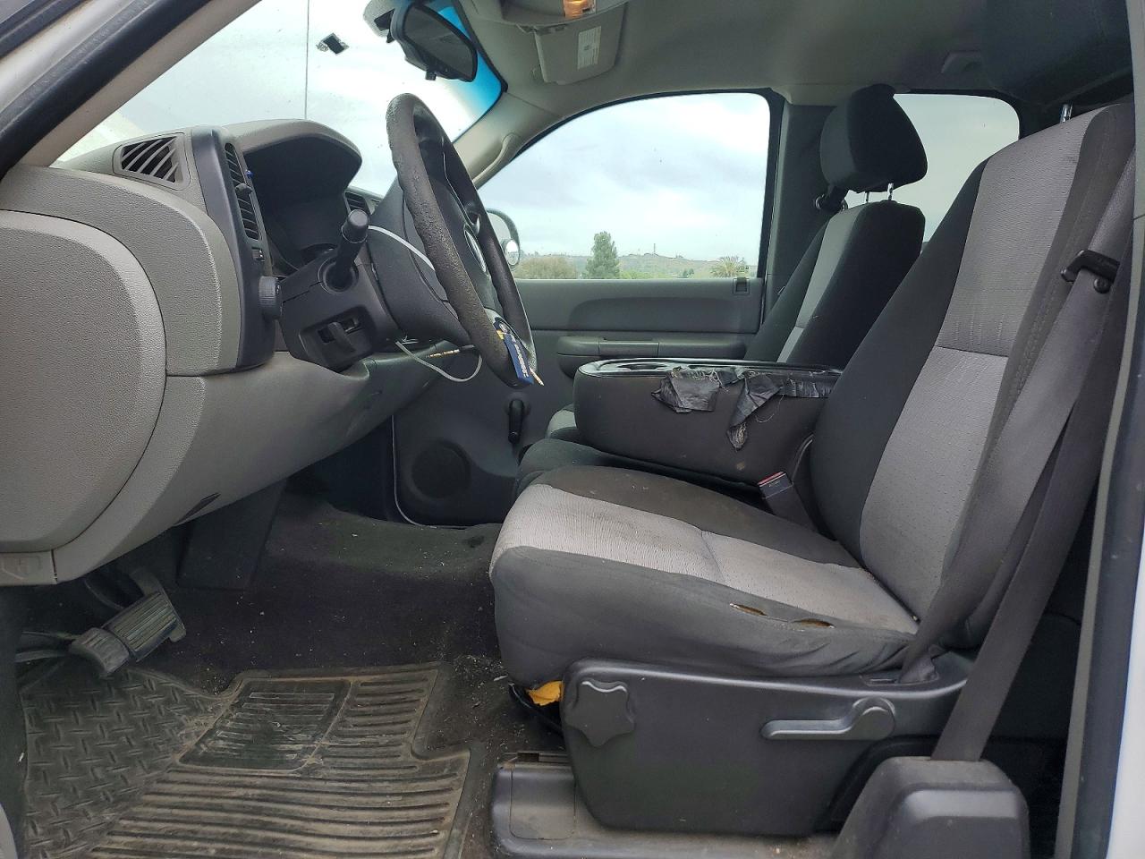 2007 Chevrolet Silverado C1500 White vin: 1GCEC19J97E529605
