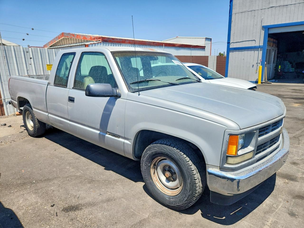 1995 Chevrolet Gmt-400 C1500 Silver vin: 1GCEC19K0SE205976