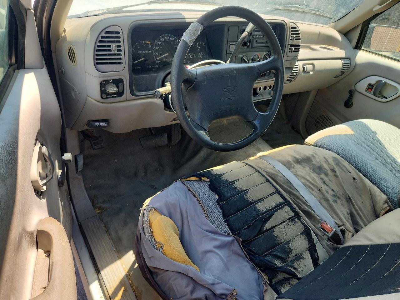 1995 Chevrolet Gmt-400 C1500 Silver vin: 1GCEC19K0SE205976