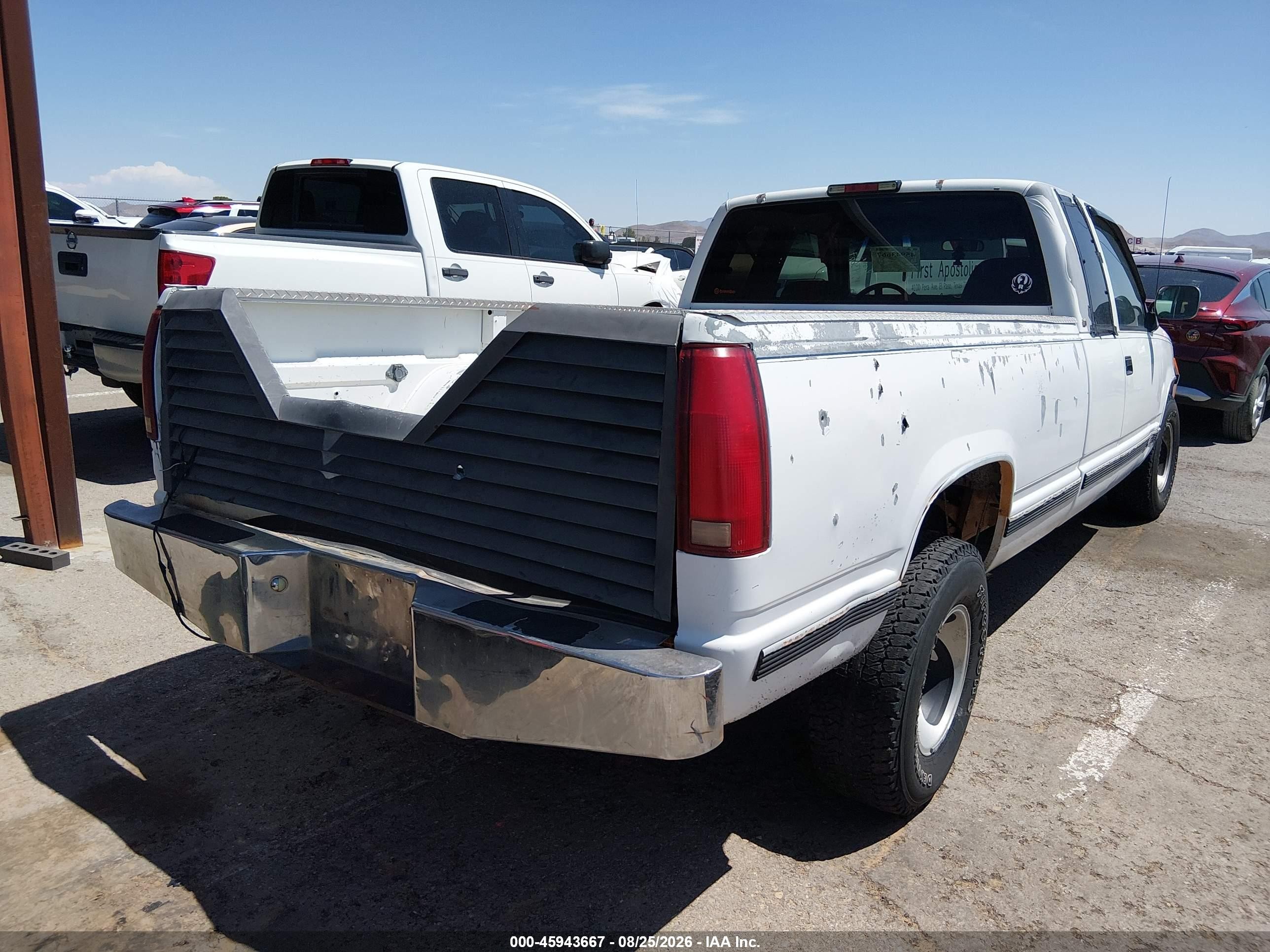 1994 Chevrolet Gmt-400 C1500 White vin: 1GCEC19K3RE262506