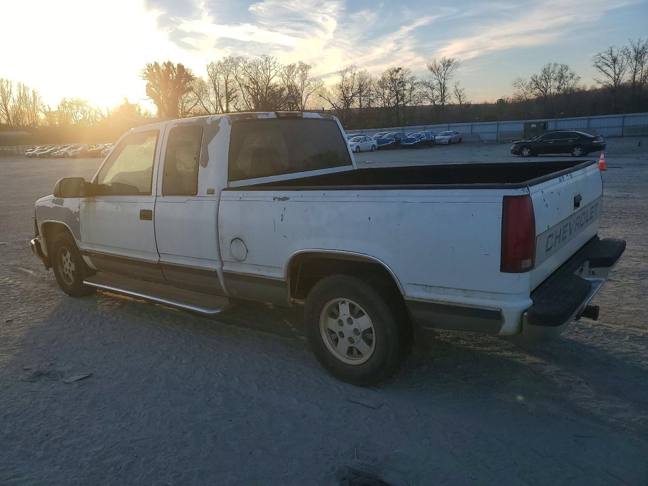 1994 Chevrolet Gmt-400 C1500 Белый vin: 1GCEC19K4RE314340