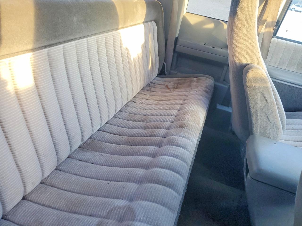 1994 Chevrolet Gmt-400 C1500 Белый vin: 1GCEC19K4RE314340