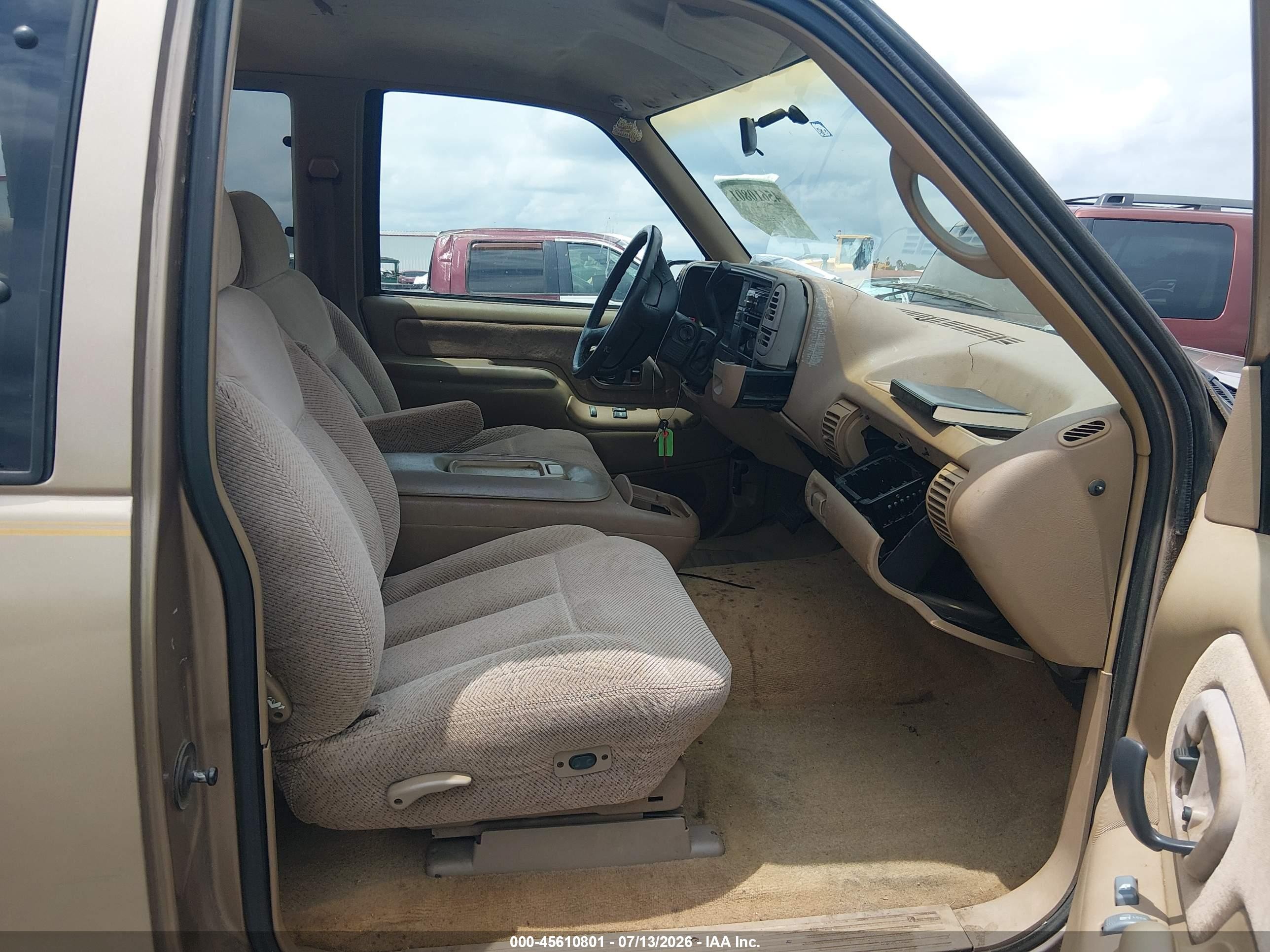1995 Chevrolet Gmt-400 C1500 Tan vin: 1GCEC19K5SE153602