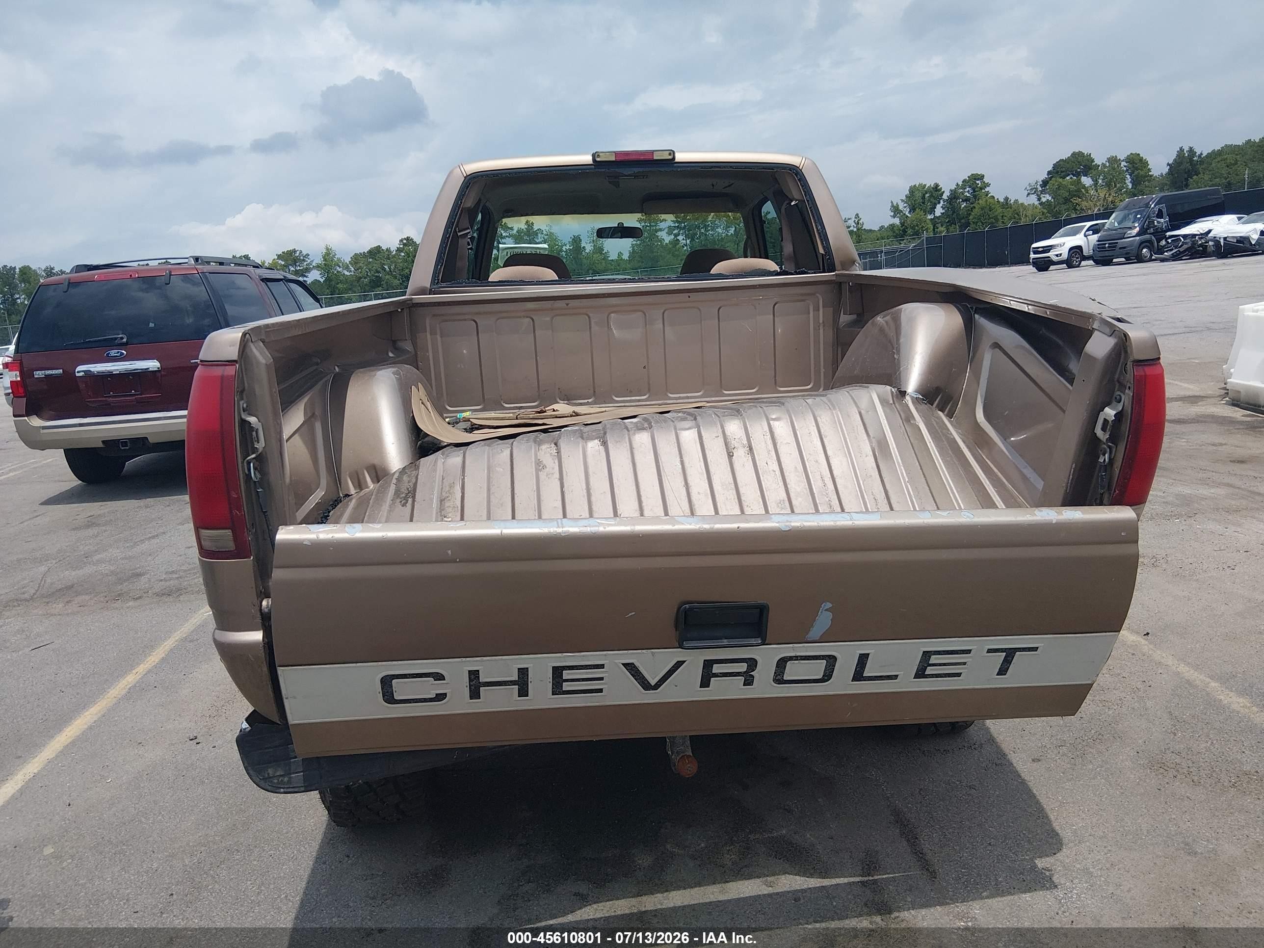 1995 Chevrolet Gmt-400 C1500 Tan vin: 1GCEC19K5SE153602