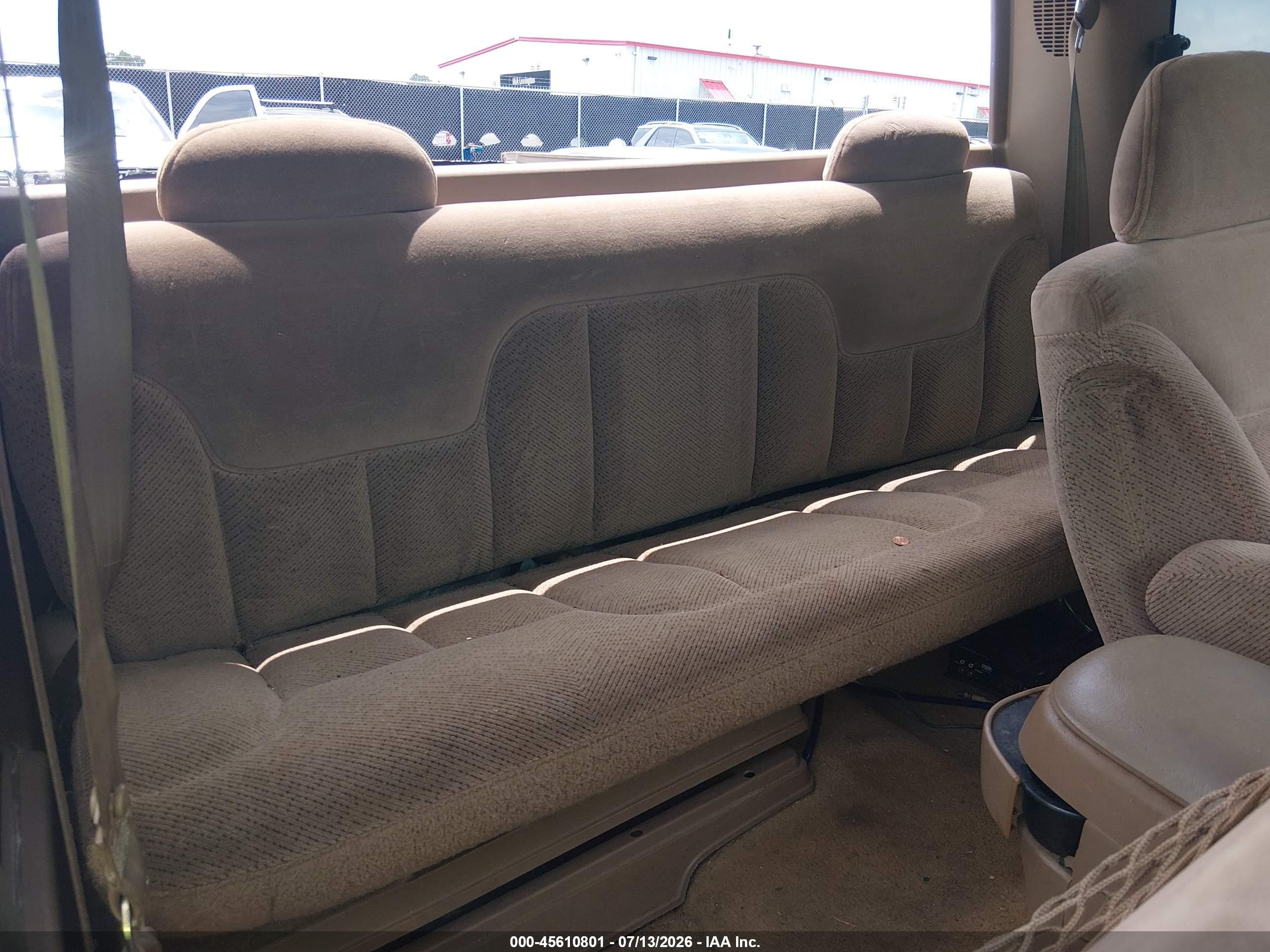 1995 Chevrolet Gmt-400 C1500 Tan vin: 1GCEC19K5SE153602