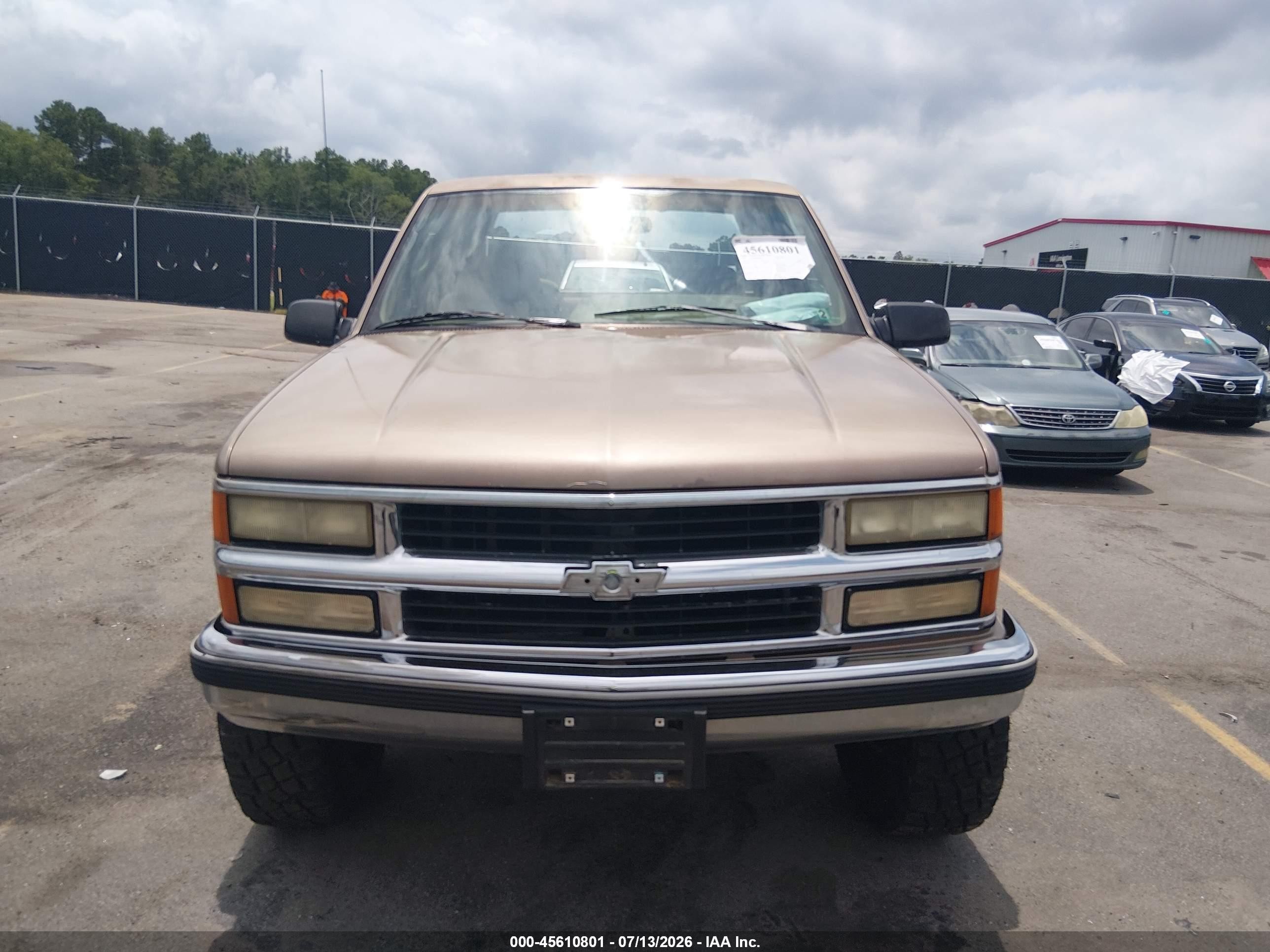 1995 Chevrolet Gmt-400 C1500 Tan vin: 1GCEC19K5SE153602