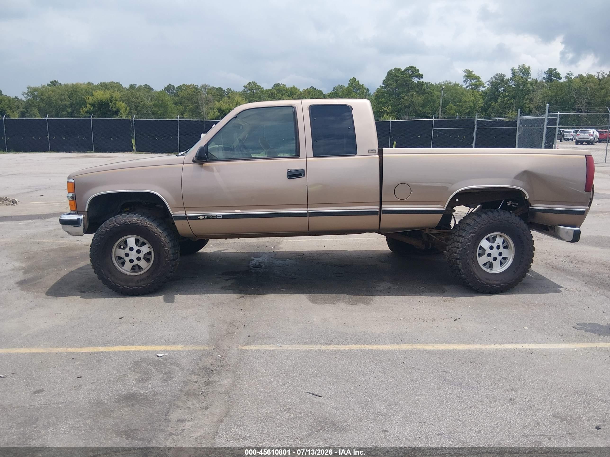 1995 Chevrolet Gmt-400 C1500 Tan vin: 1GCEC19K5SE153602