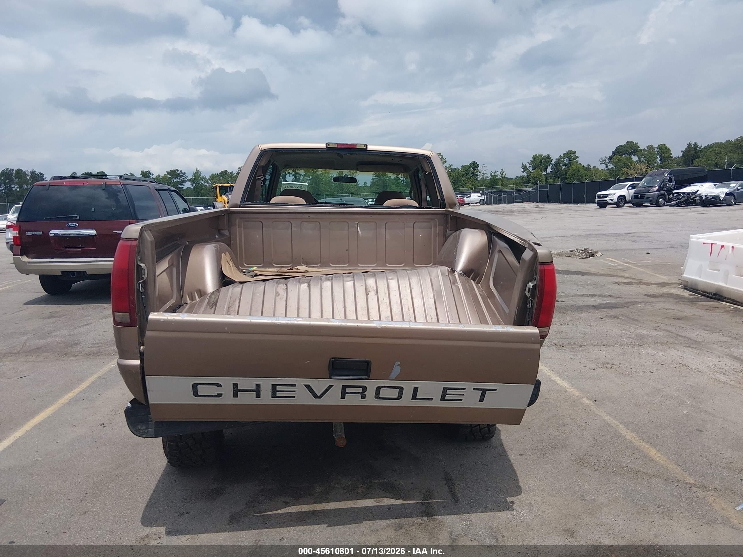 1995 Chevrolet Gmt-400 C1500 Tan vin: 1GCEC19K5SE153602
