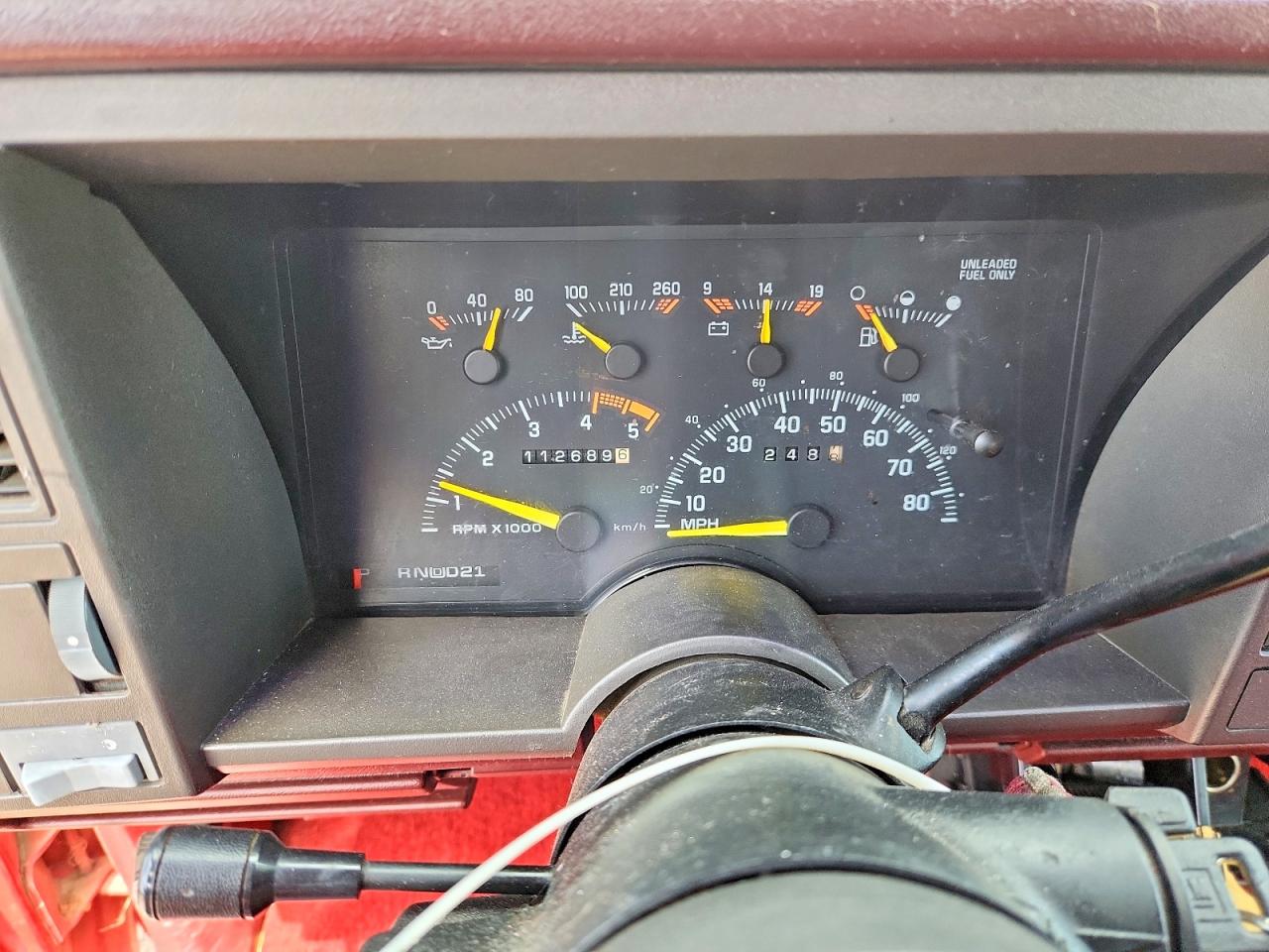 1994 Chevrolet Gmt-400 C1500 Red vin: 1GCEC19K9RE120578
