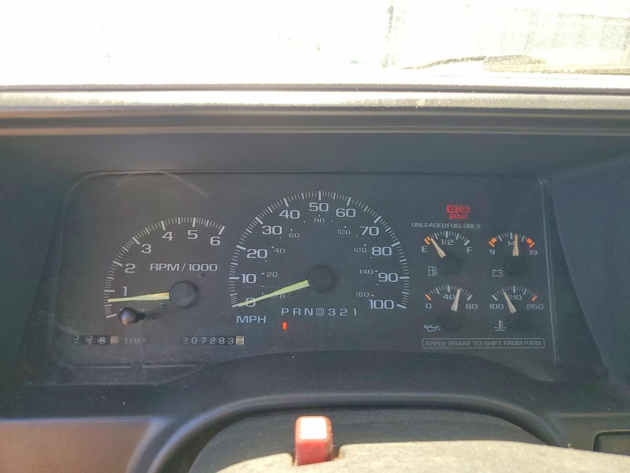 1997 Chevrolet Gmt-400 C1500 White vin: 1GCEC19M3VE206805