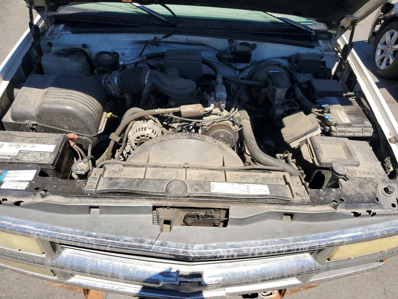 1997 Chevrolet Gmt-400 C1500 White vin: 1GCEC19M3VE206805