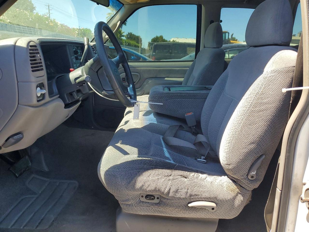 1997 Chevrolet Gmt-400 C1500 White vin: 1GCEC19M3VE206805