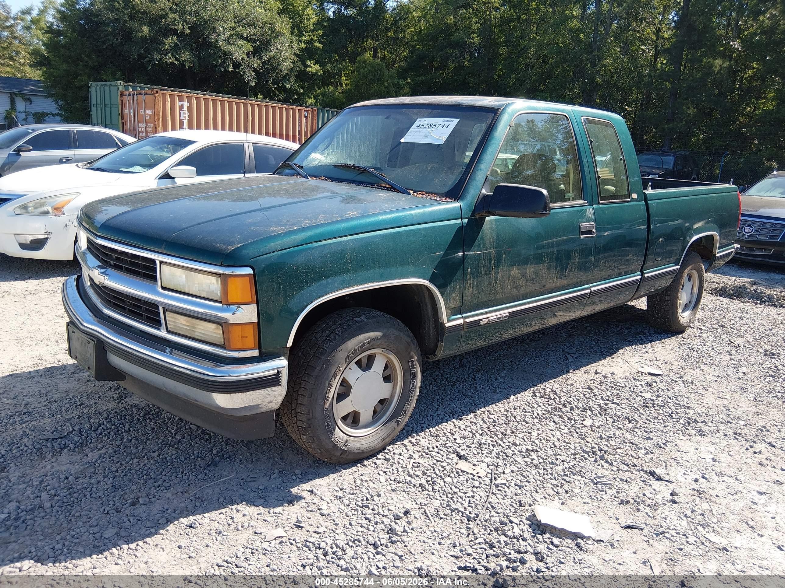 1998 Chevrolet C1500 Fleetside Green vin: 1GCEC19M4WE227986