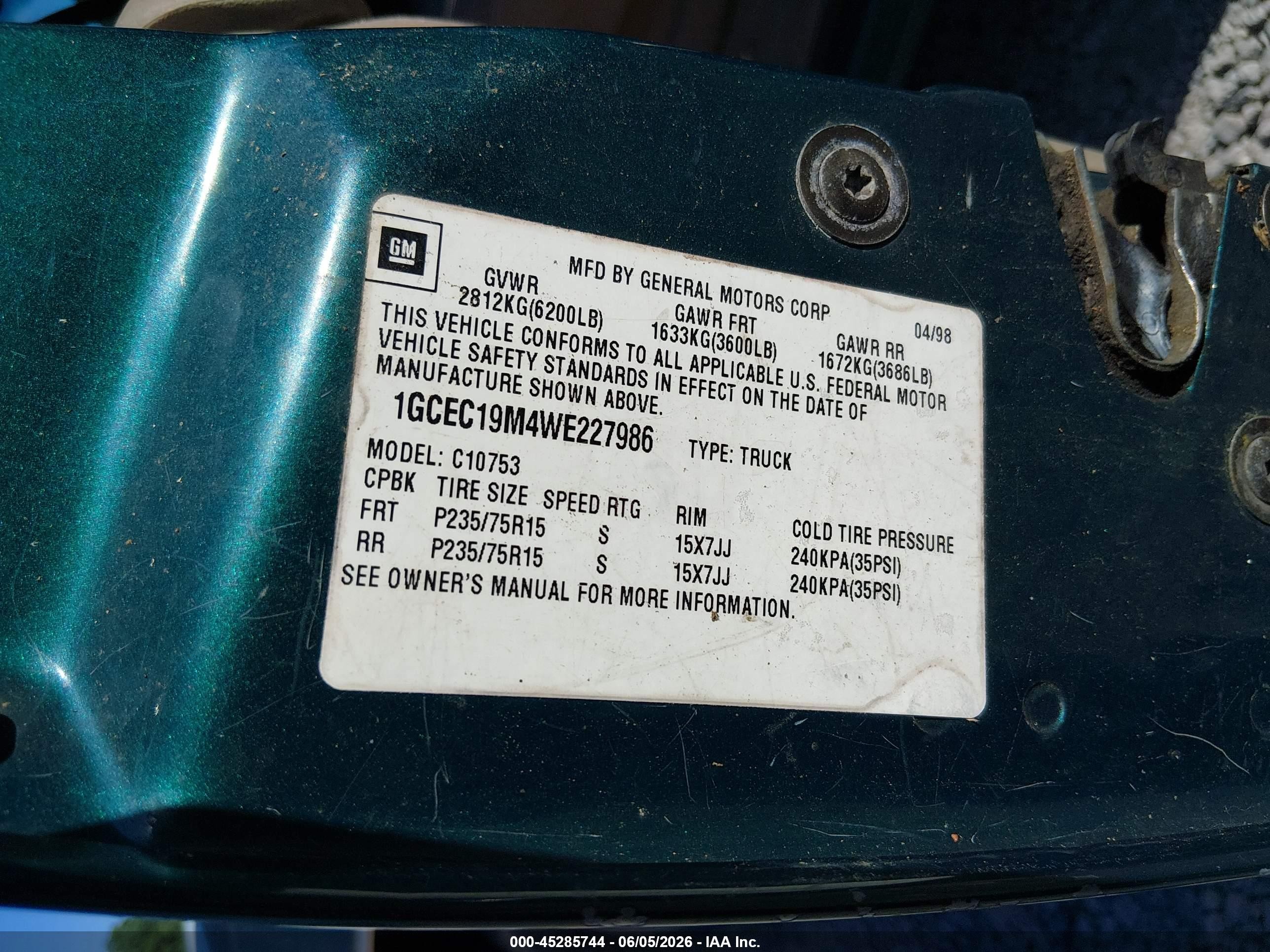 1998 Chevrolet C1500 Fleetside Green vin: 1GCEC19M4WE227986